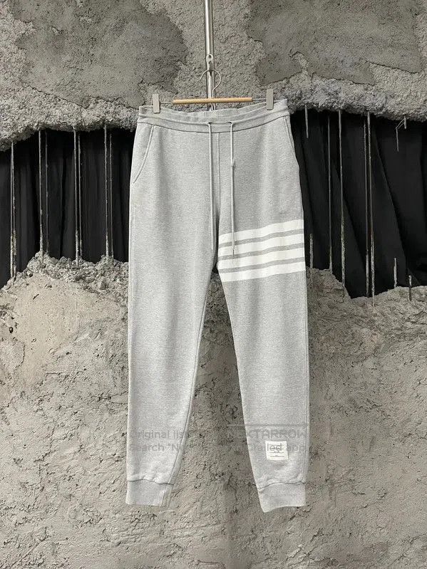 Thom Browne Thom Browne Men's Cotton Casual Pants in Gray . Size US 30 / EU 46 - 1 Thumbnail