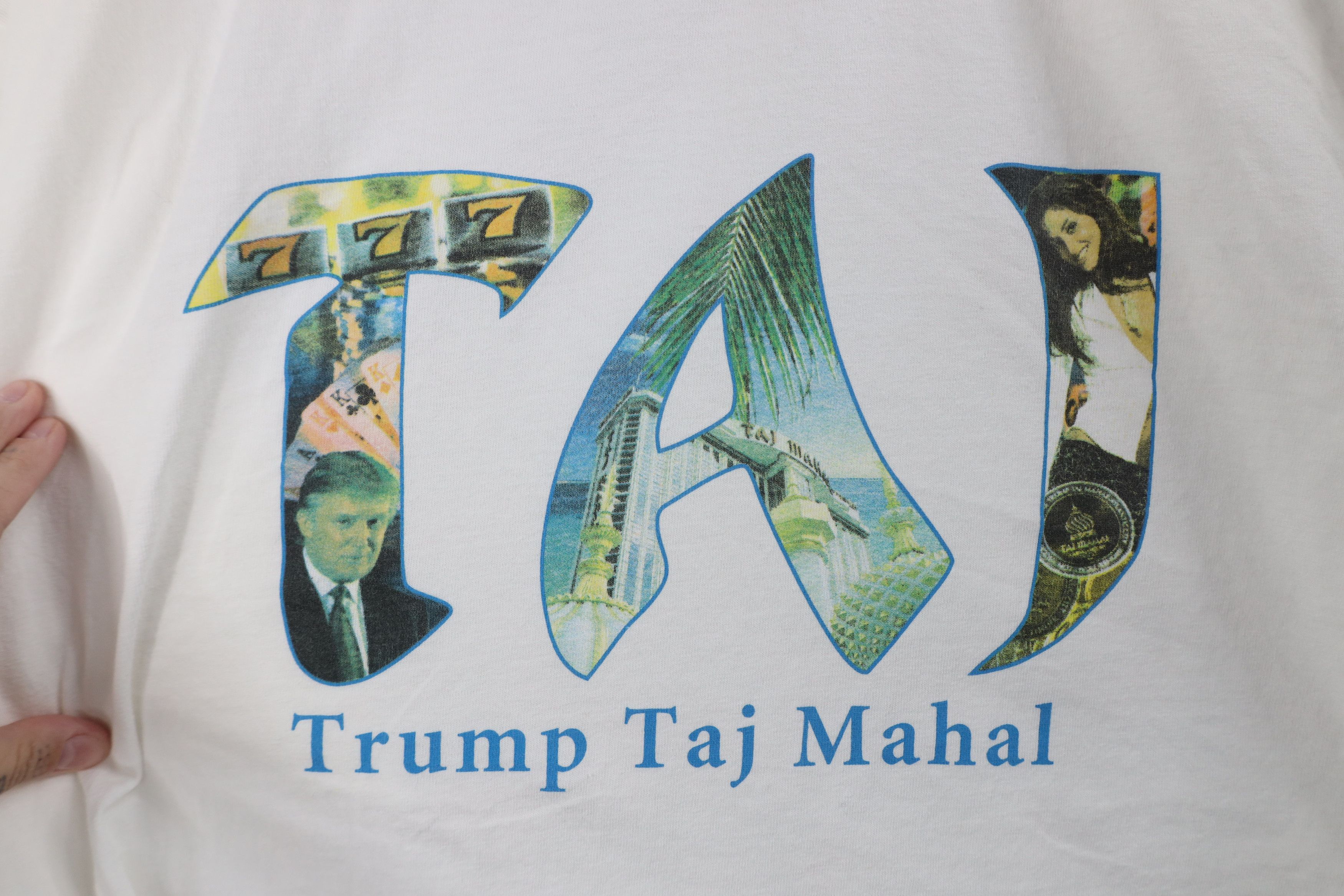 Vintage Vintage Y2K Spell Trump Taj Mahal Short Sleeve T-Shirt White Size US XL / EU 56 / 4 - 4 Thumbnail