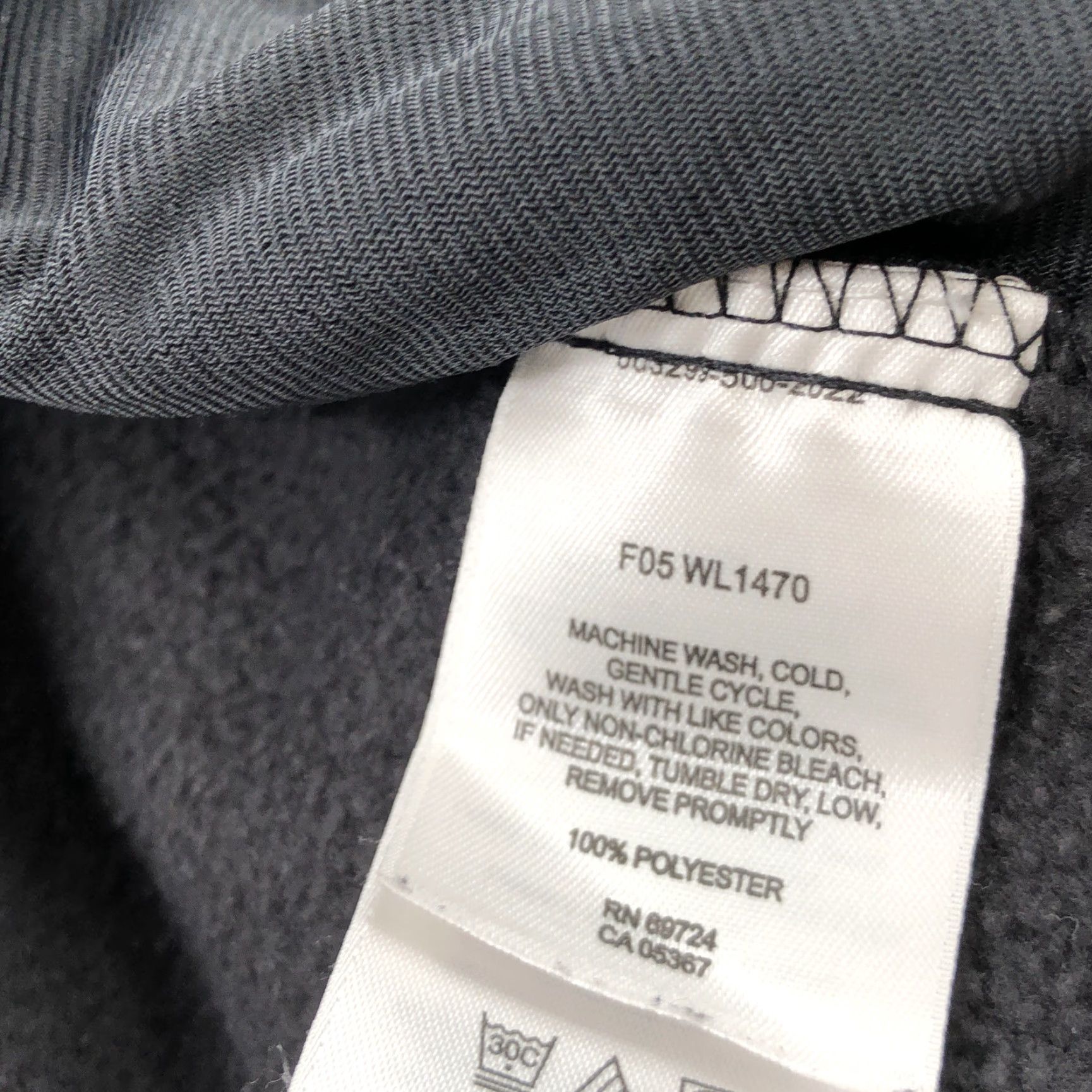 Vintage Columbia Womens Vest Black Fleece Zipped Pockets Full Zip Size 38 Jacket Bodywarmer Casual Winter Sleeveless Regular Zip P Casual Womens Size XS / US 0-2 / IT 36-38 - 7 Thumbnail
