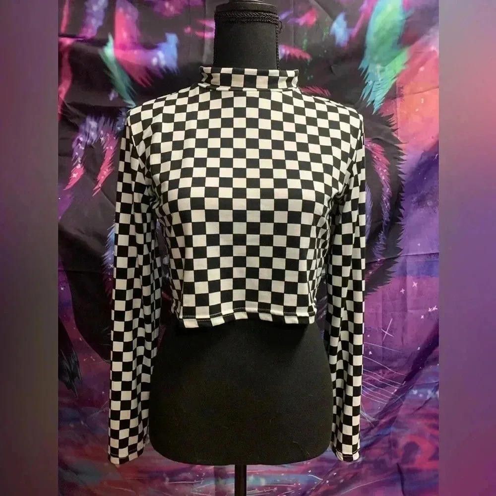 Designer Trendy Black and White Checkered Crop Top Size S / US 4 / IT 40 - 1 Preview