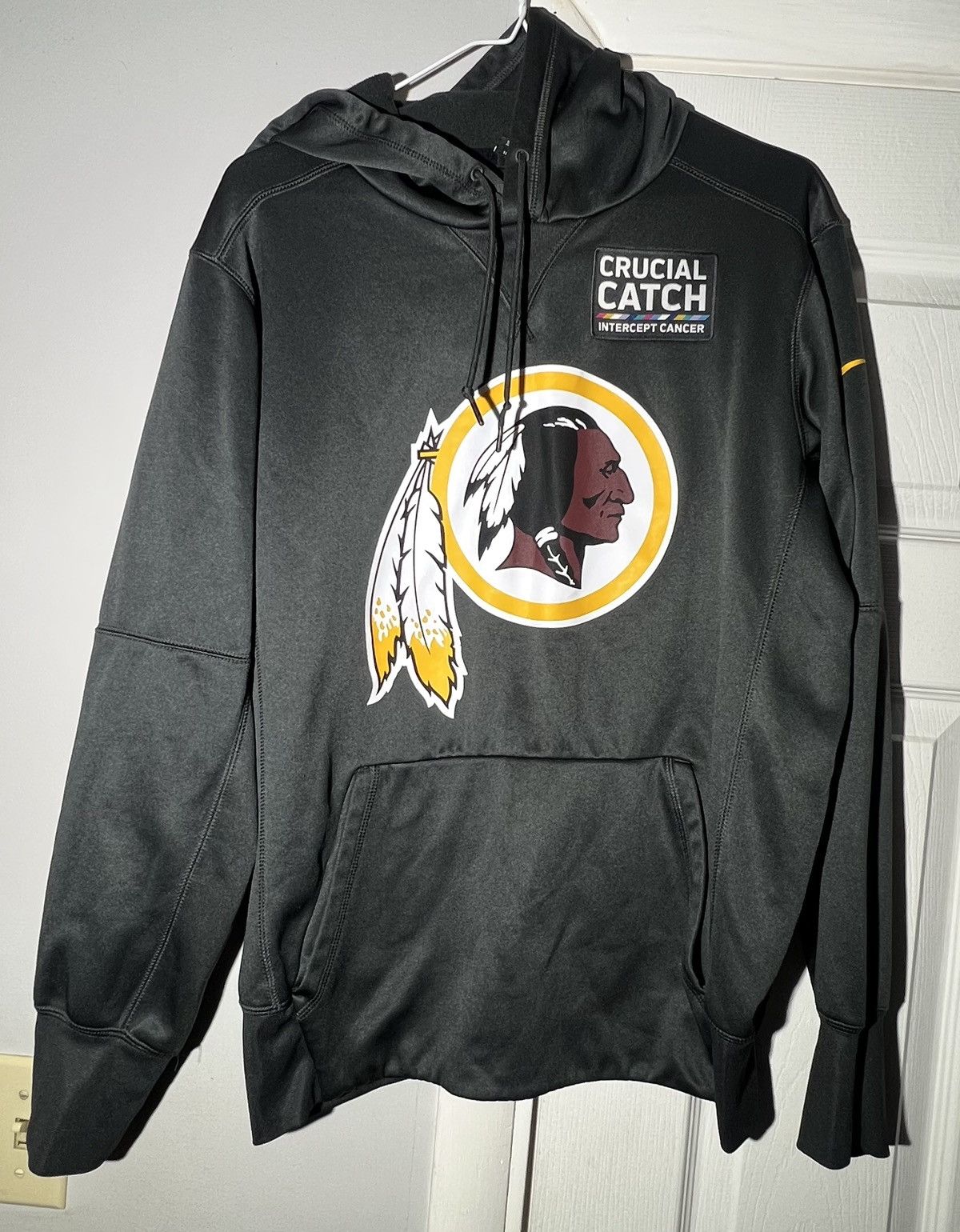 Nike Washington Commanders/Redskins Nike Crucial Catch Hoodie Size US S / EU 44-46 / 1 - 1 Thumbnail