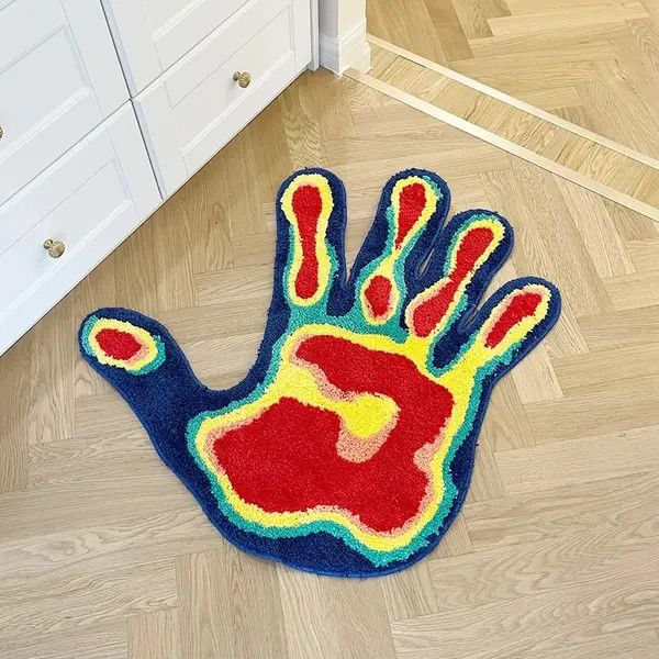 Handmade Fluffy Palm Rug Tufted Carpet Size ONE SIZE - 1 Thumbnail