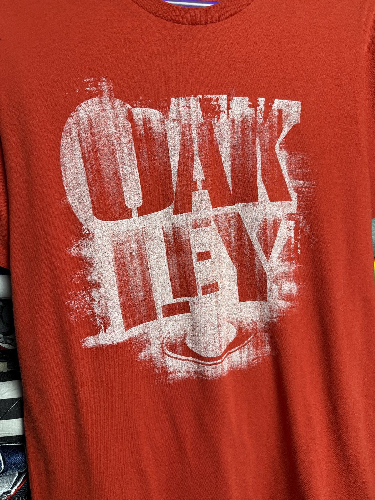 Oakley × Vintage Vintage Oakley Big Logo T-shirt Size US L / EU 52-54 / 3 - 2 Thumbnail