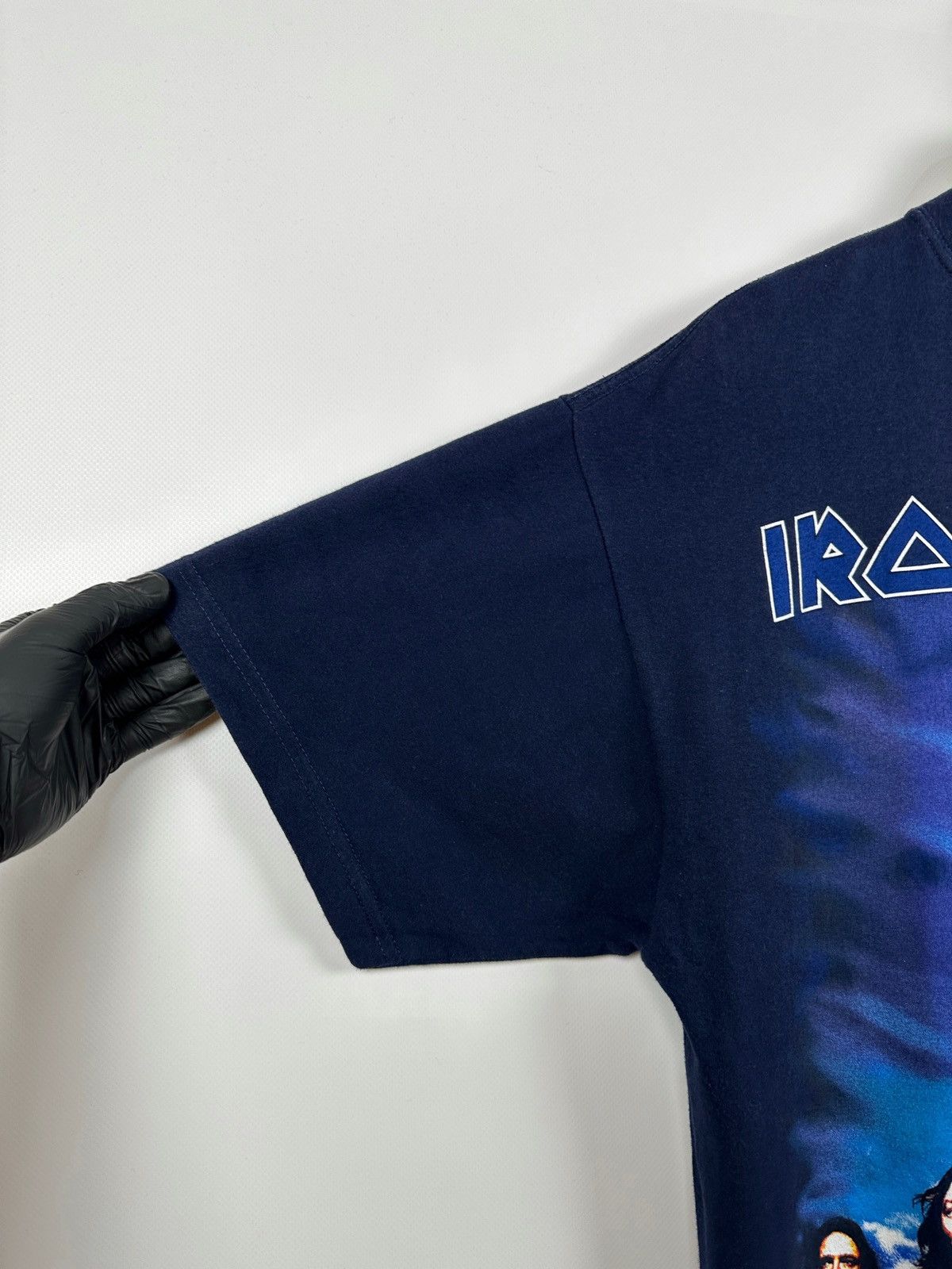 Band Tees 2000 Vintage Iron Maiden Brave New World Tour T-Shirt Size US XL / EU 56 / 4 - 11 Thumbnail