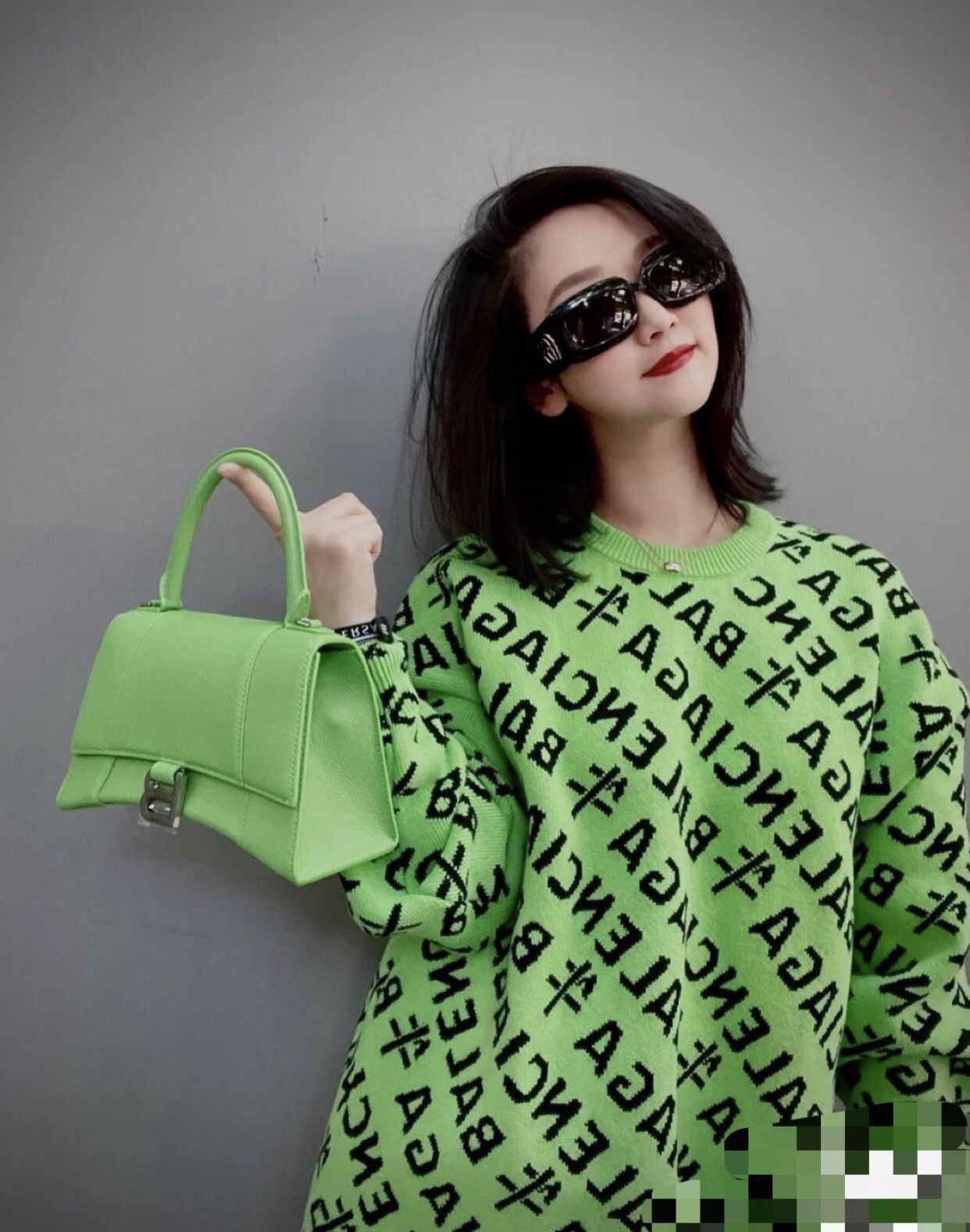Balenciaga BALENCIAGA Year of the Ox Limited Green Full logo Sweater Size US XS / EU 42 / 0 - 3 Thumbnail
