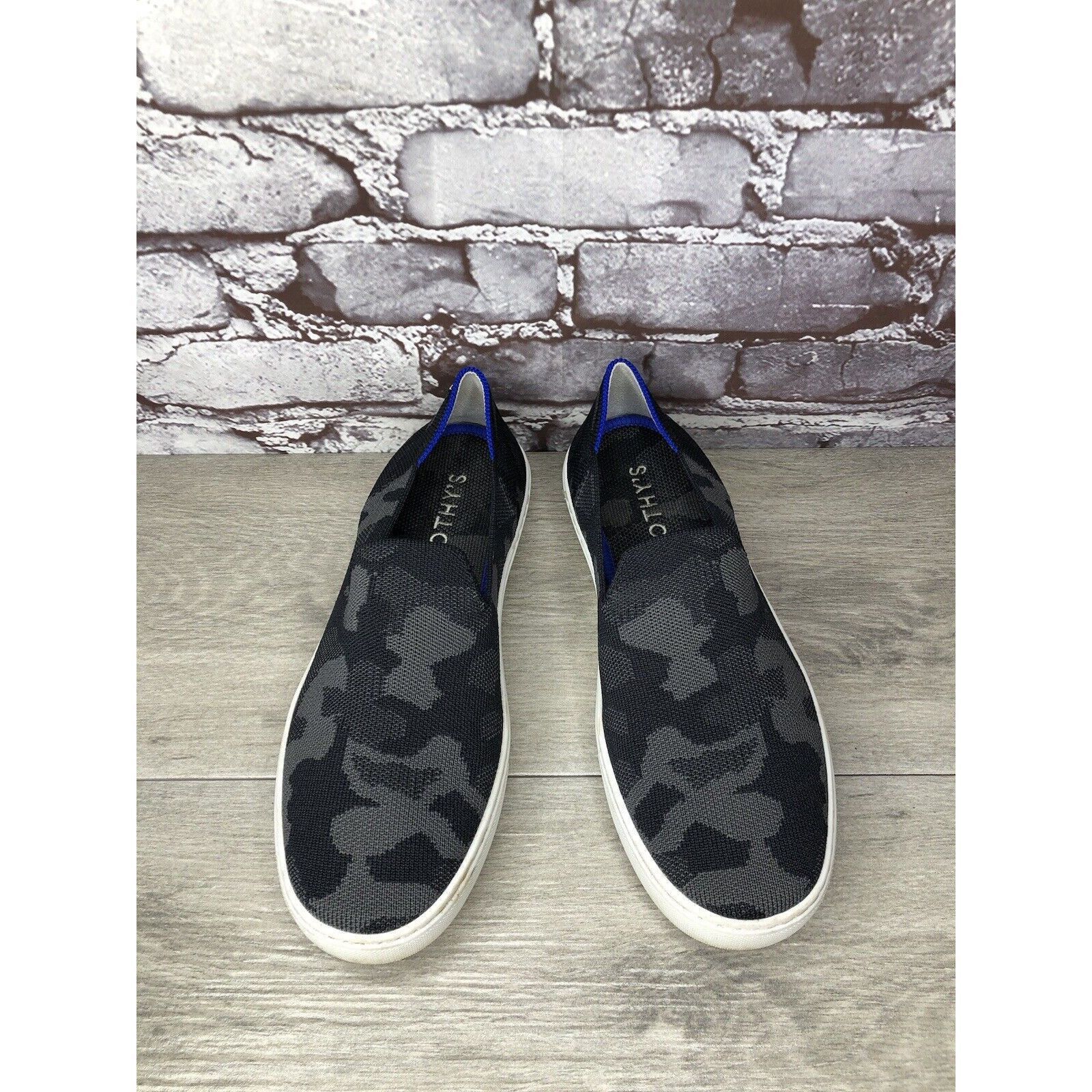 Other Rothy’s The Original Grey Camo Print Fabric Slip On Sneakers Size US 10 / IT 40 - 10 Thumbnail