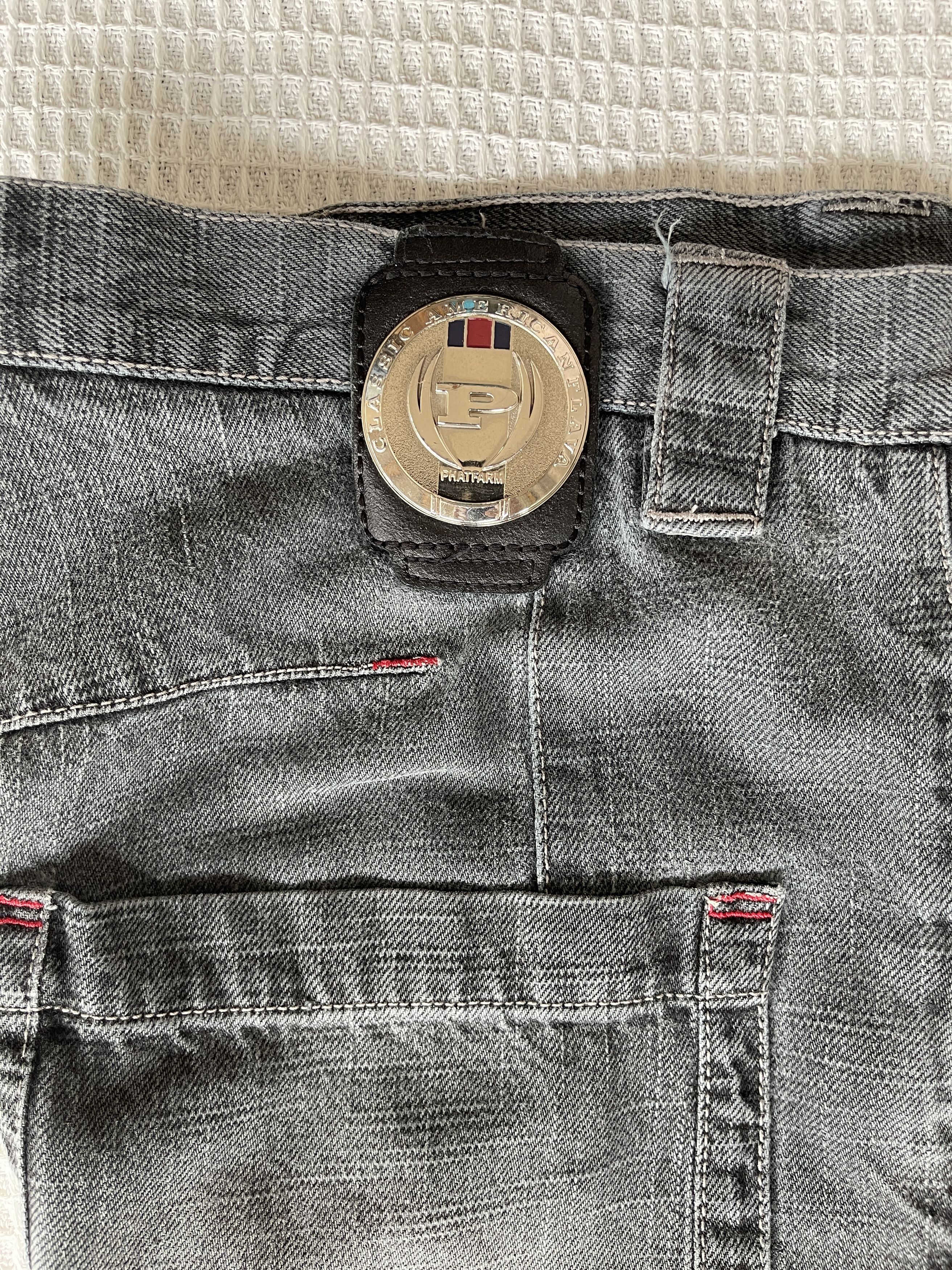 Phat Farm Vintage 90s🔥Phat Farm🔥Platform boots 9 Pockets Baggy Jeans Size US 34 / EU 50 - 14 Thumbnail