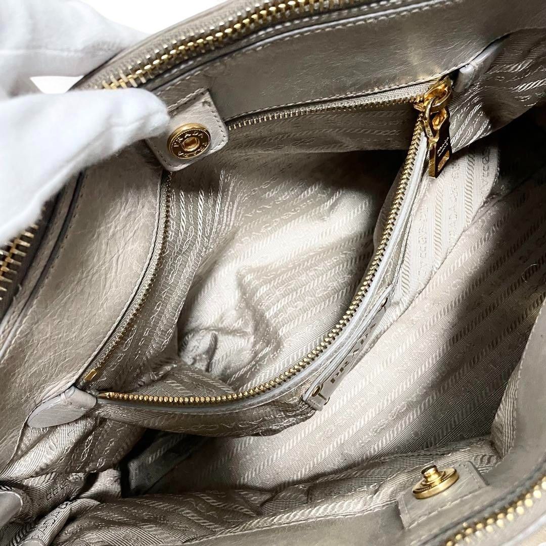 Prada Prada - Saffiano Leather Gray Gold Hardware Shoulder Bag Size ONE SIZE - 7 Thumbnail