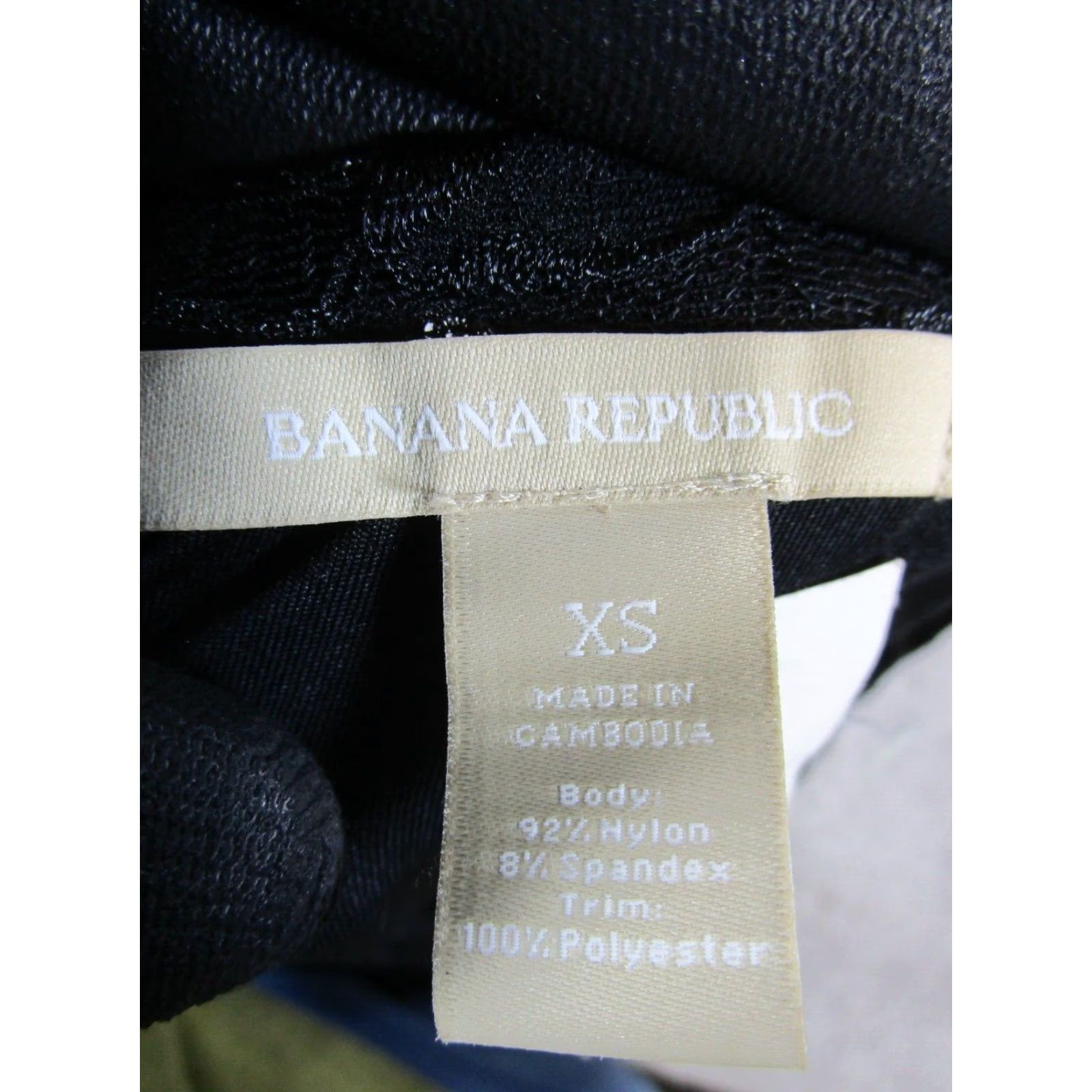 Banana Republic VINTAGE Banana Republic Blouse Shirt Womens XS Long Sleeve Black Embroidered Nylon Top 90s Womens Size XS / US 0-2 / IT 36-38 - 3 Thumbnail