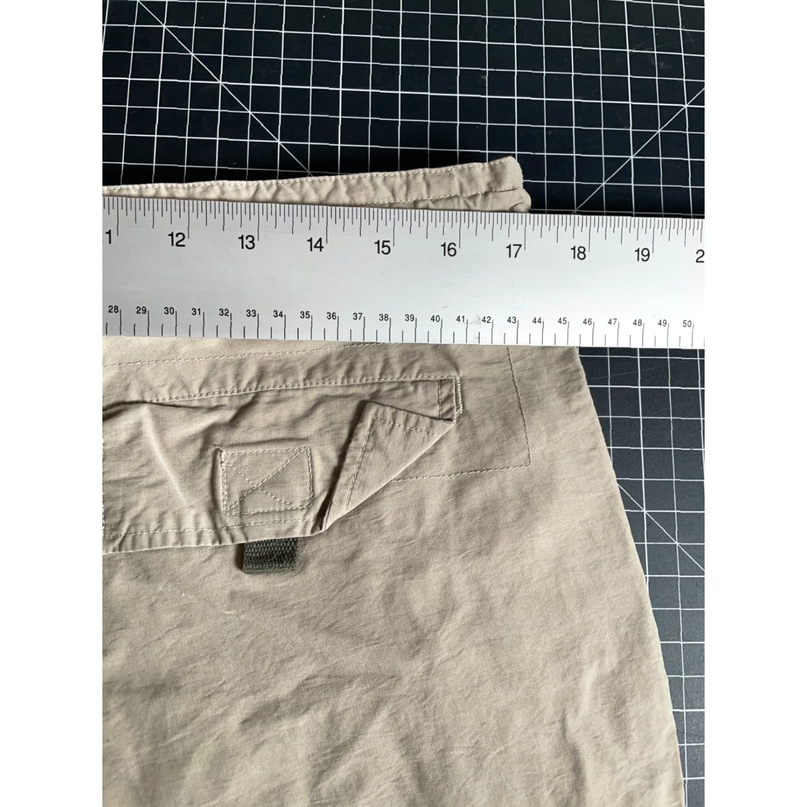 Vintage VINTAGE Adirondack Trading Company Pants Mens M Beige Convertible Cargo Back Pocket Baggy Regular 34 x 33 x 11 Chino? Size US 34 / EU 50 - 5 Thumbnail