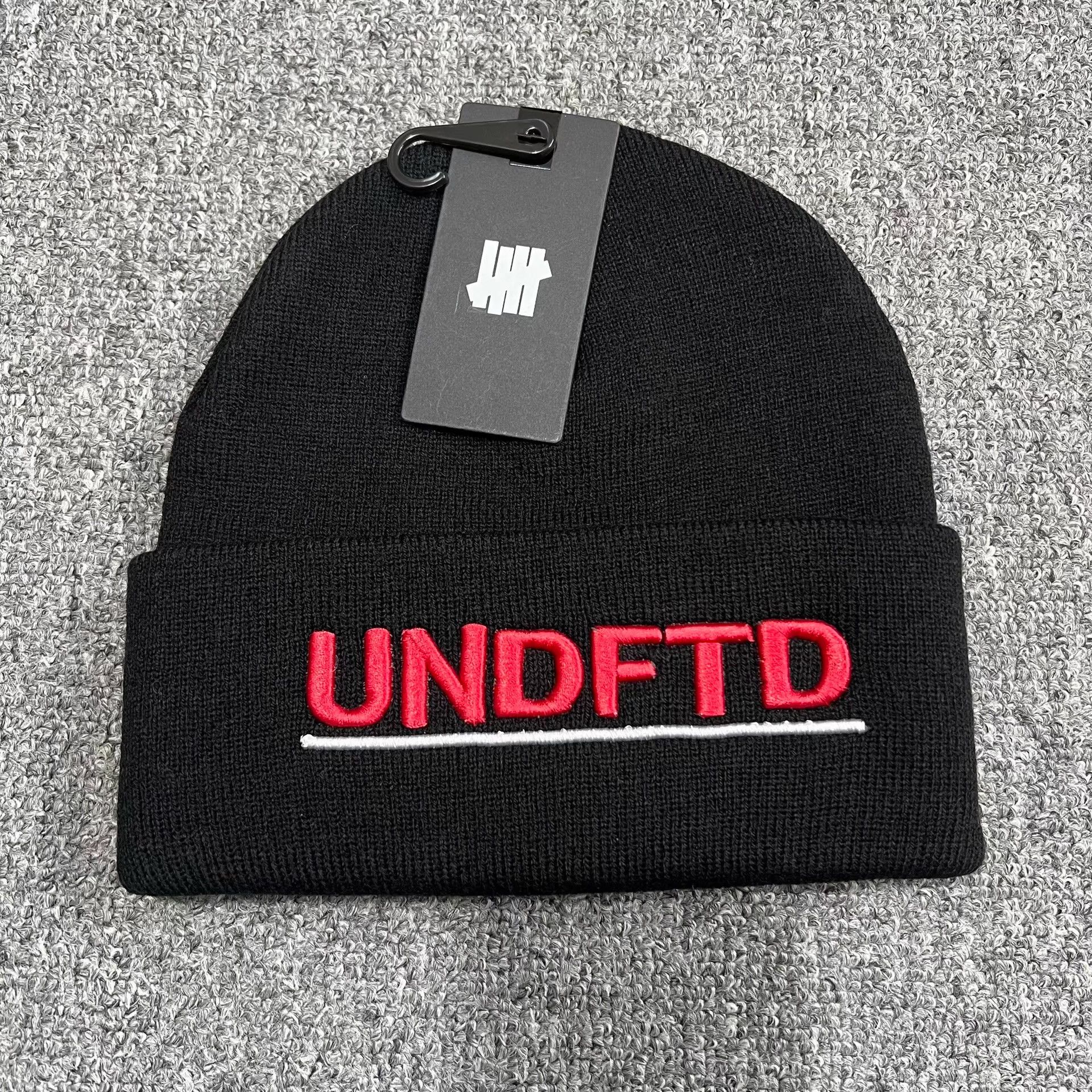Undercover Undefeated three-dimensional embroidered knit beanie Q7 Size ONE SIZE - 7 Thumbnail