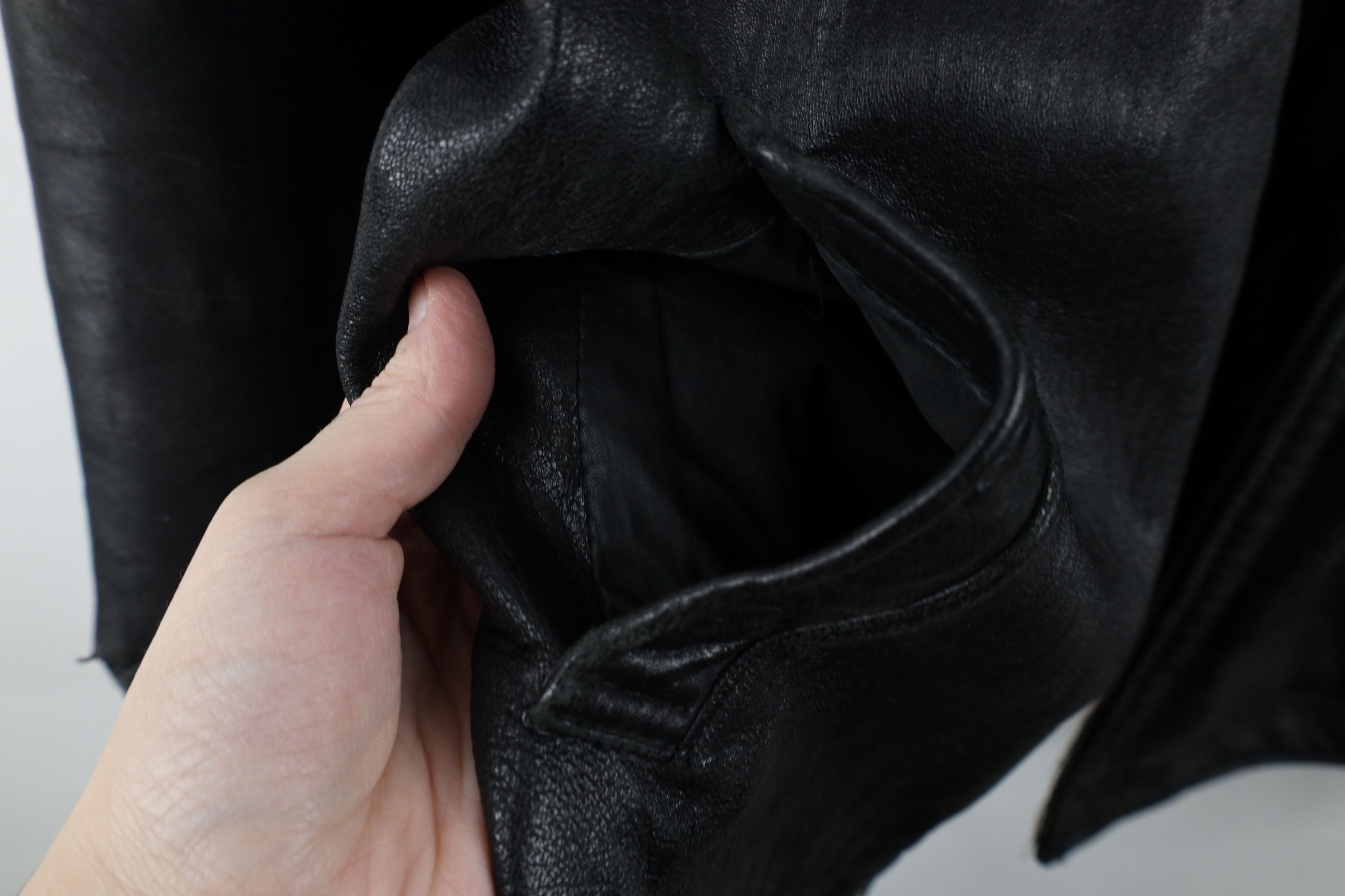 Vintage Vintage 90s Streetwear Quilted Leather Jacket Black AS IS Size US XXL / EU 58 / 5 - 8 Thumbnail