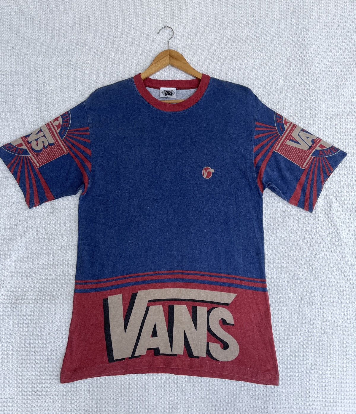 Vans × Vintage Last Drop🔥Rare🔥Vtg90s VANS Off The Wall Native Overprint Tee Size US L / EU 52-54 / 3 - 4 Thumbnail
