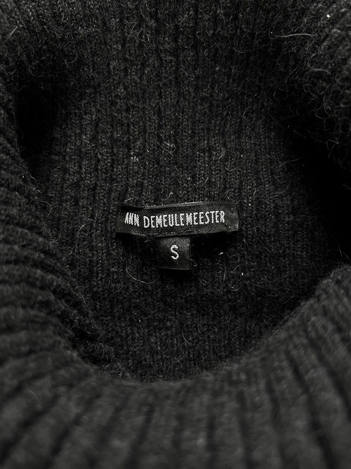 Ann Demeulemeester Ann Demeulemeester Elongated Alpaca Turtleneck Sweater Size US S / EU 44-46 / 1 - 7 Thumbnail