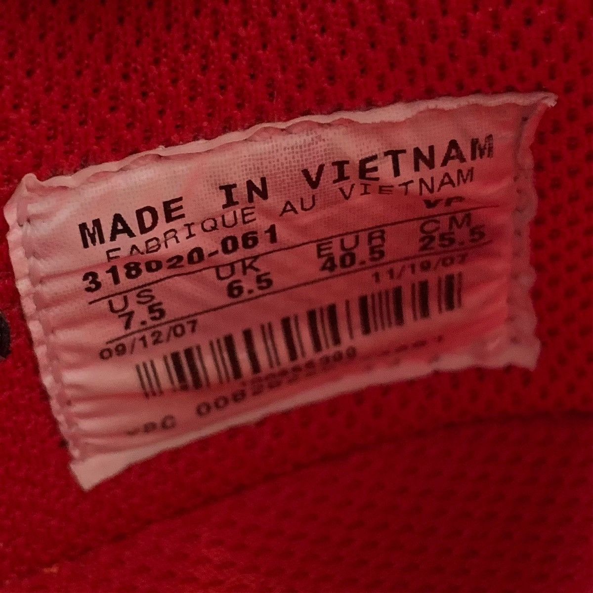 Vintage VTG Nike Dunk Low CL Black Varsity Red Grey 2008 Sneakers Size US 7.5 / EU 40-41 - 7 Thumbnail