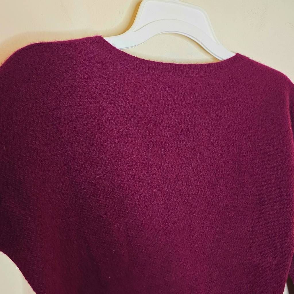 Cynthia Rowley Cynthia Rowley 100% Cashmere Sweater Burgundy Wine Split Hem Size M / US 6-8 / IT 42-44 - 14 Thumbnail