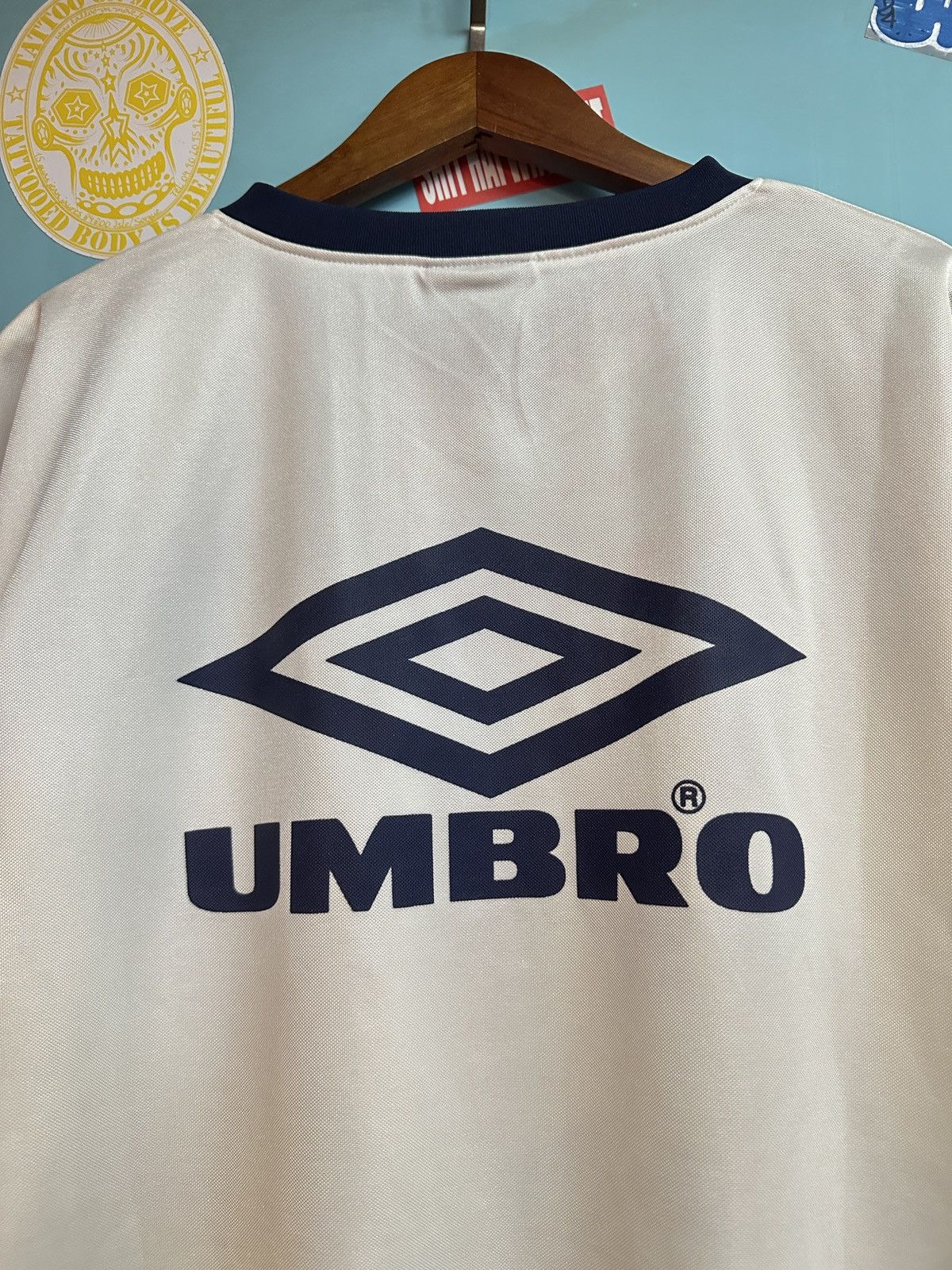 Vintage Manchester United 1999-2000 Umbro Training Jersey
