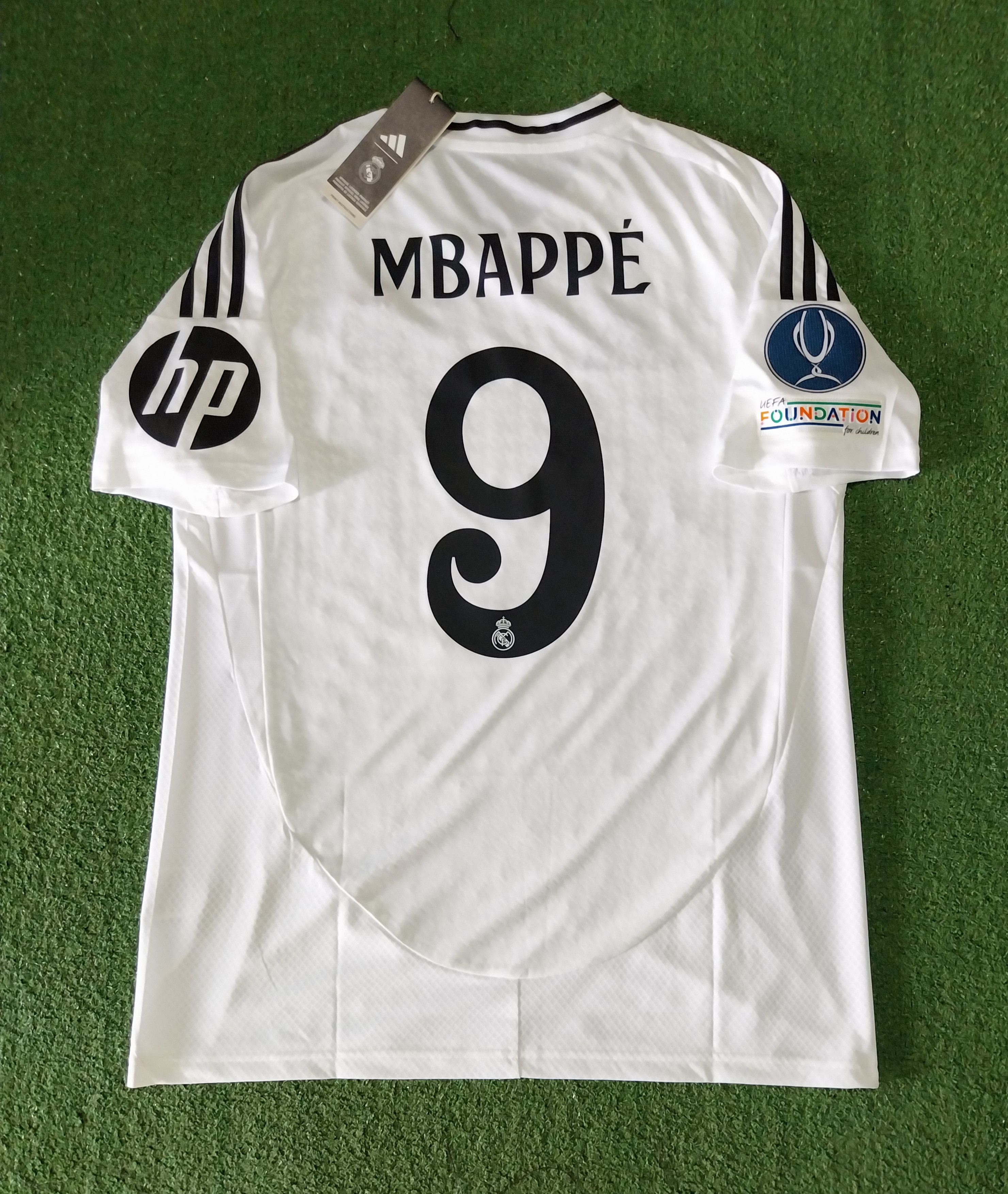 Adidas Real madrid super cup 2024 kylian mbappe jersey football Size US L / EU 52-54 / 3 - 2 Thumbnail