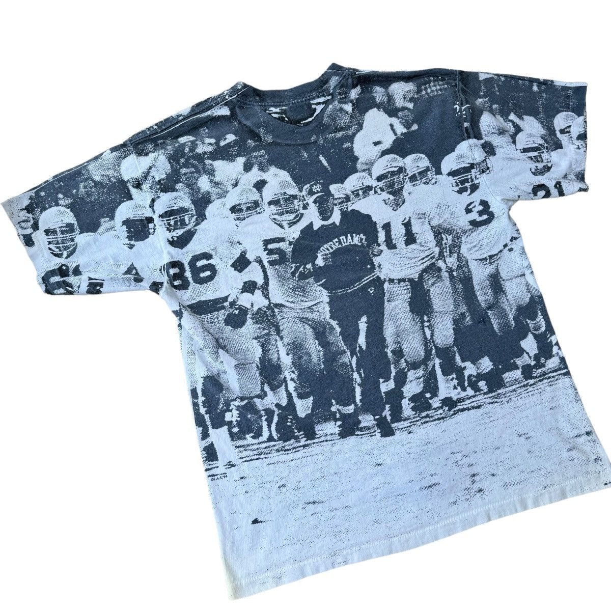 Vintage 90s Notre Dame University Football AOP Graphic Tee rugby Size US L / EU 52-54 / 3 - 13 Thumbnail