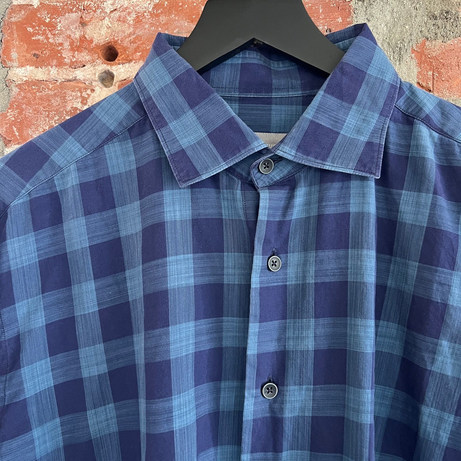 Neiman Marcus Neiman Marcus Men's Blue Gingham LS Shirt L 22x29 Size US L / EU 52-54 / 3 - 1 Thumbnail