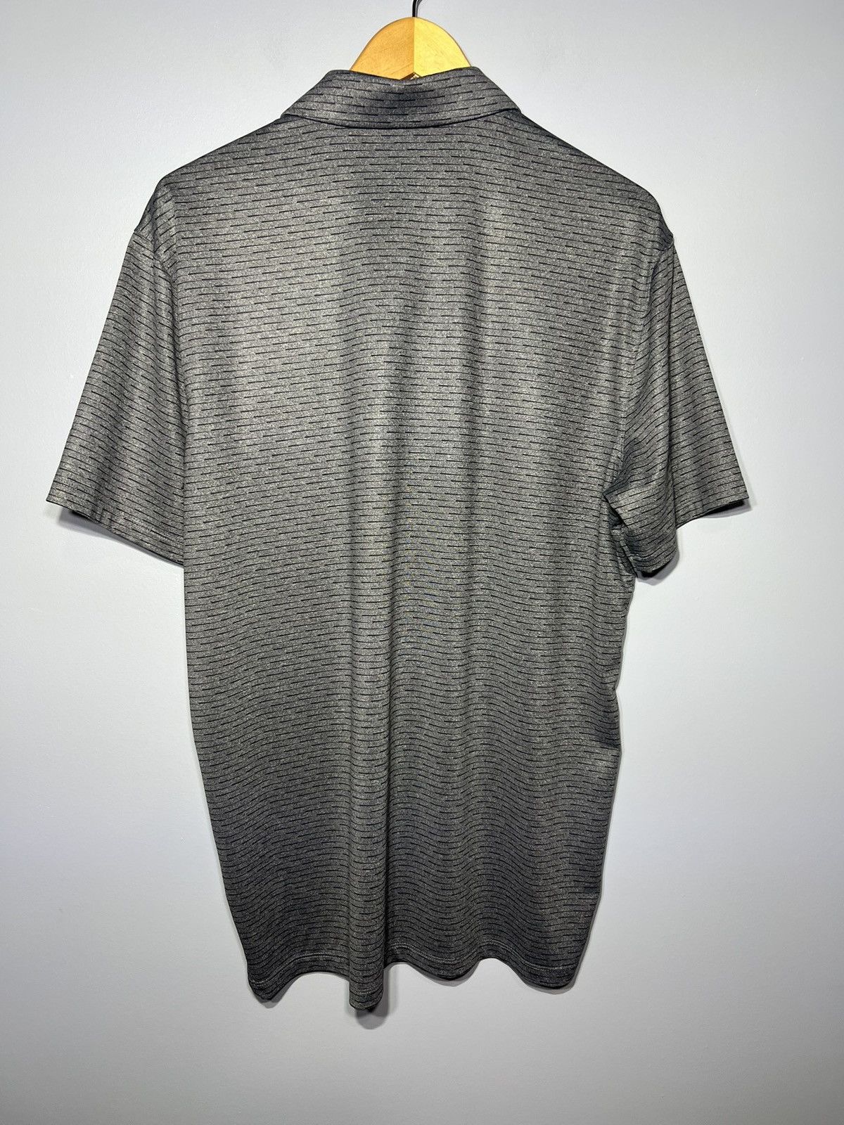 Nike Nike Golf Shirt Men’s Sz M Striped Gray & Black CU9800-070 Size US M / EU 48-50 / 2 - 4 Thumbnail