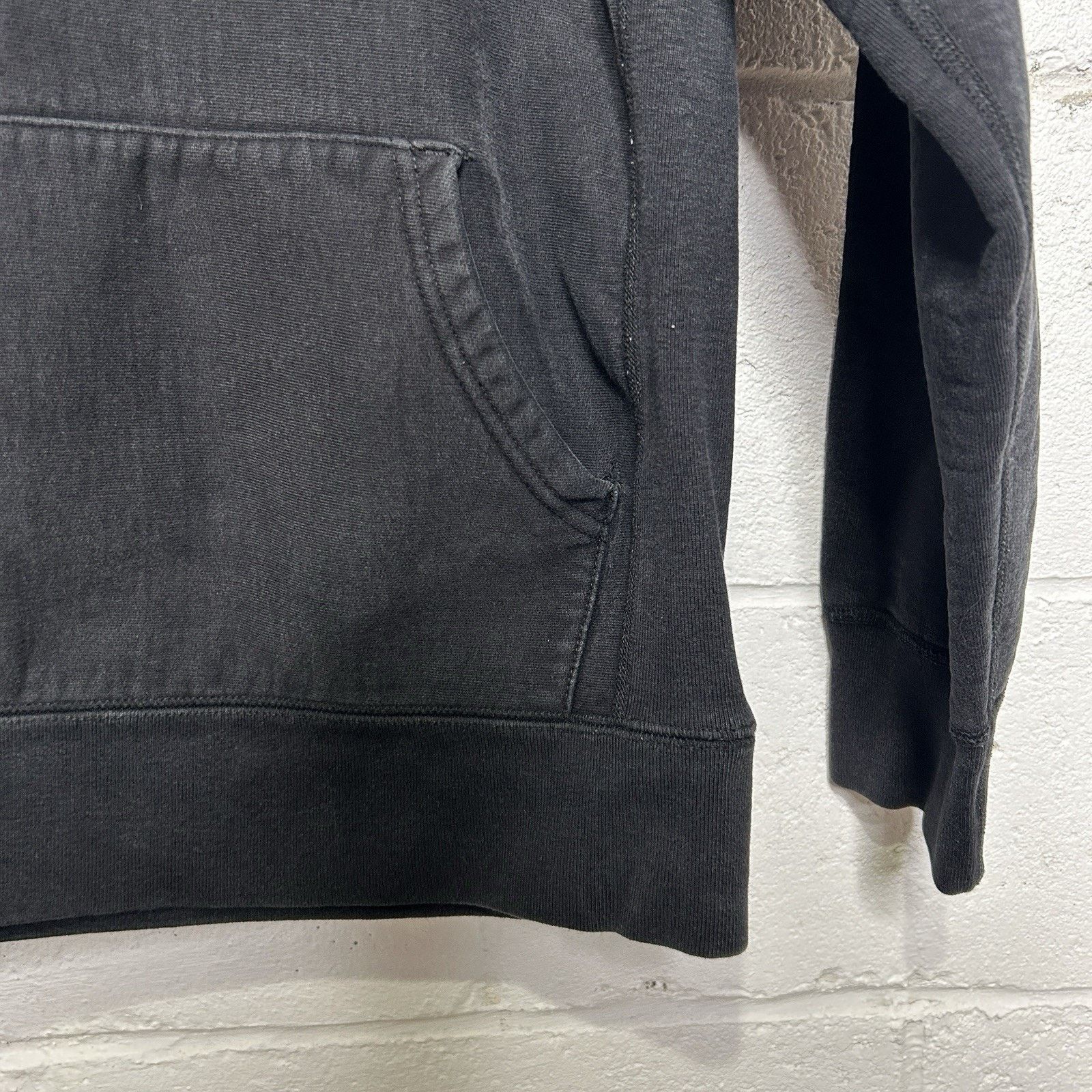 Supreme Supreme Tonal Logo Hooded Sweatshirt Hoodie “Black” Size US M / EU 48-50 / 2 - 10 Thumbnail