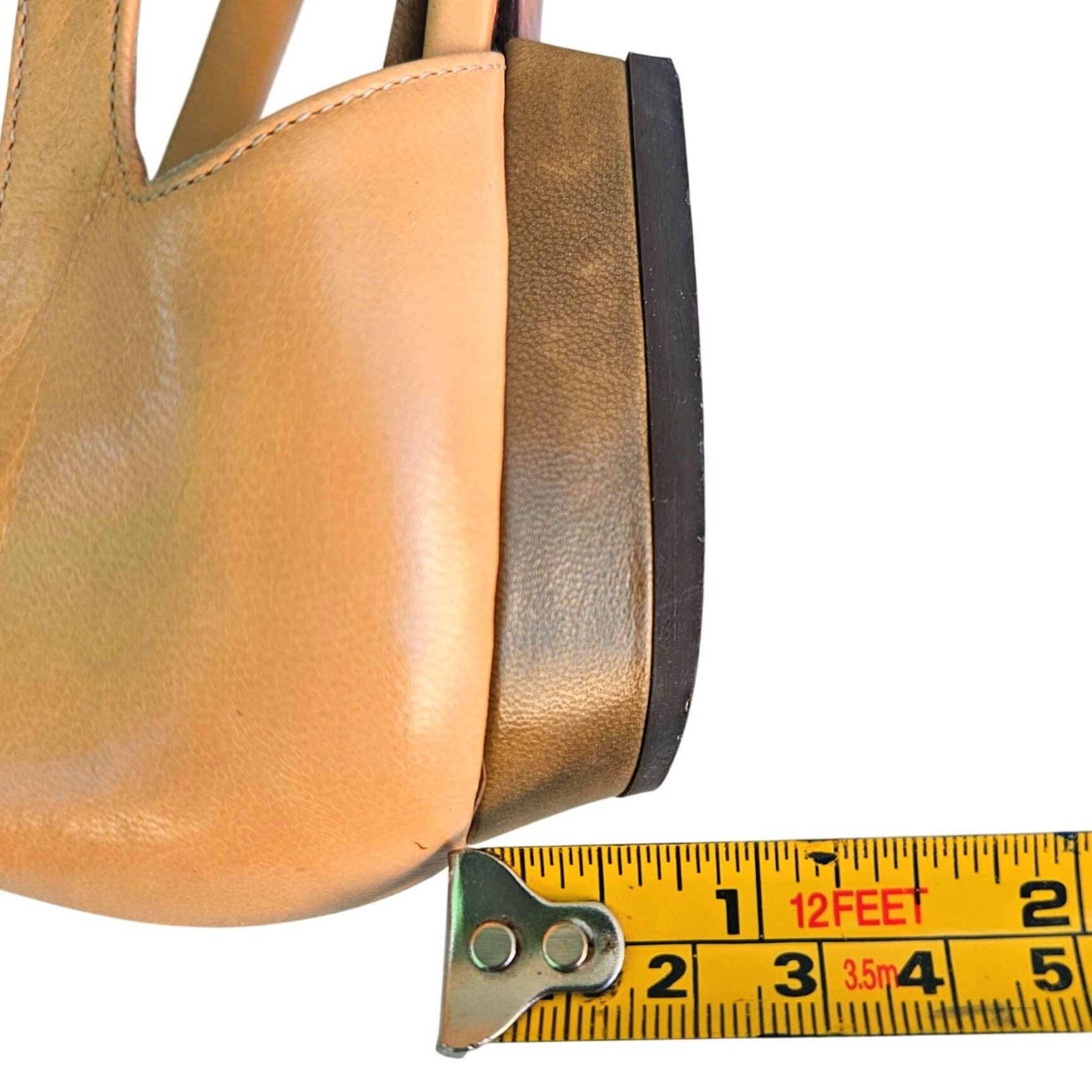 Calvin Klein Vintage Calvin Klein Flats Italy Leather Cap Toe Cutout Beig Size US 5 / IT 35 - 11 Thumbnail