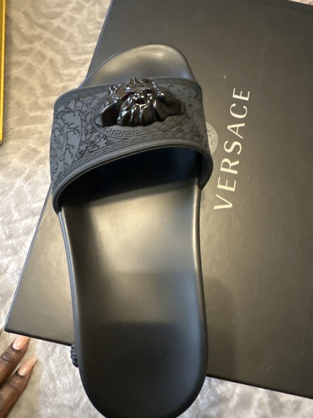 Versace Versace Black Medusa Slide Sandals – Size 36 Size US 6 / IT 36 - 2 Thumbnail