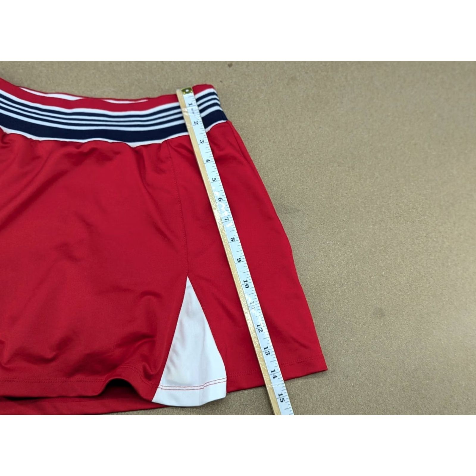 Fila BNWT VINTAGE FILA 90s Tennis Shorts Womens Size S Red Sport Size 28" / US 6 / IT 42 - 6 Thumbnail