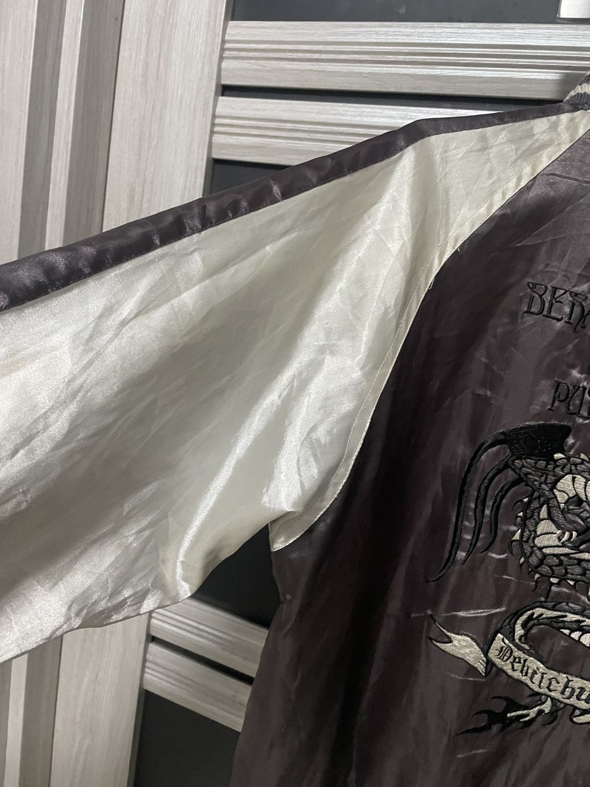 Japanese Brand × Vintage Vintage Devitchu Los Angeles Embroidered Dragon Jacket Y2K Size US M / EU 48-50 / 2 - 21 Thumbnail