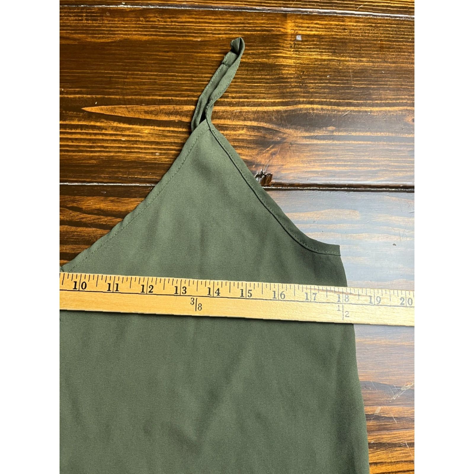 Shein **Women's Size Medium Green SheIn Tank Top V-neck Sheer** User: Women's Size Medium Green SheIn Tank Top V-neck Sheer Size M / US 6-8 / IT 42-44 - 3 Thumbnail