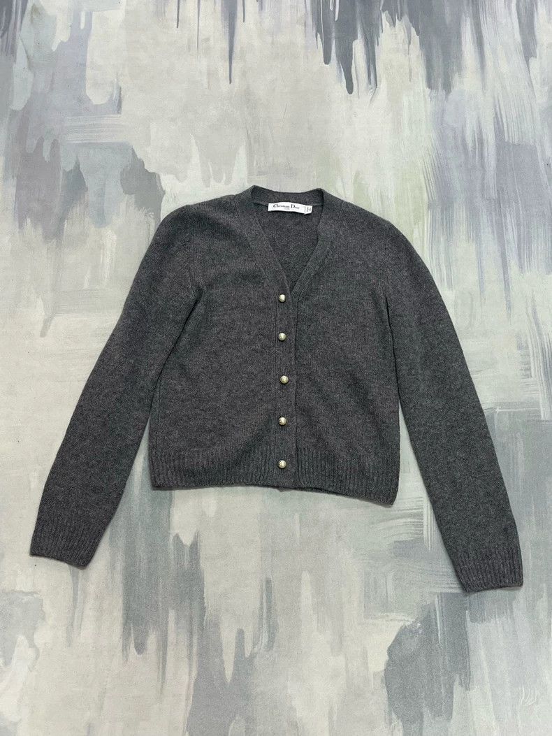 Dior Dior Gray CD pearl buckle cashmere cardigan sweater Size XS / US 0-2 / IT 36-38 - 1 Thumbnail