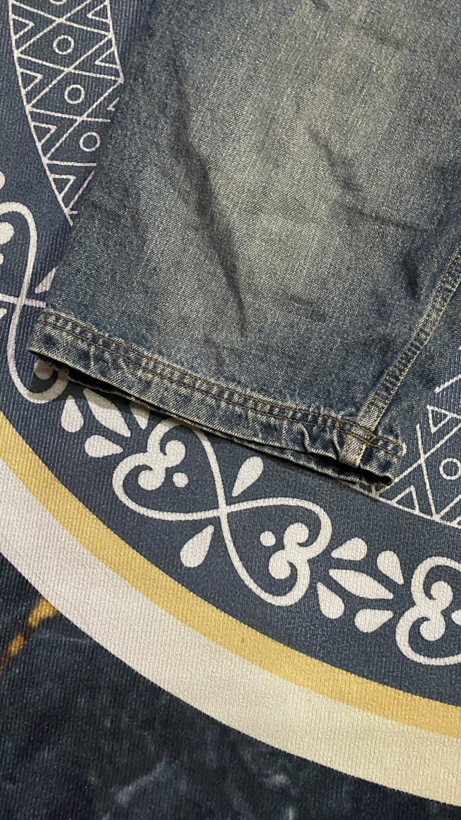 If Six Was Nine Memory Special Japanese Koi Fish Embroidery Short Jeans Size US 35 - 9 Thumbnail