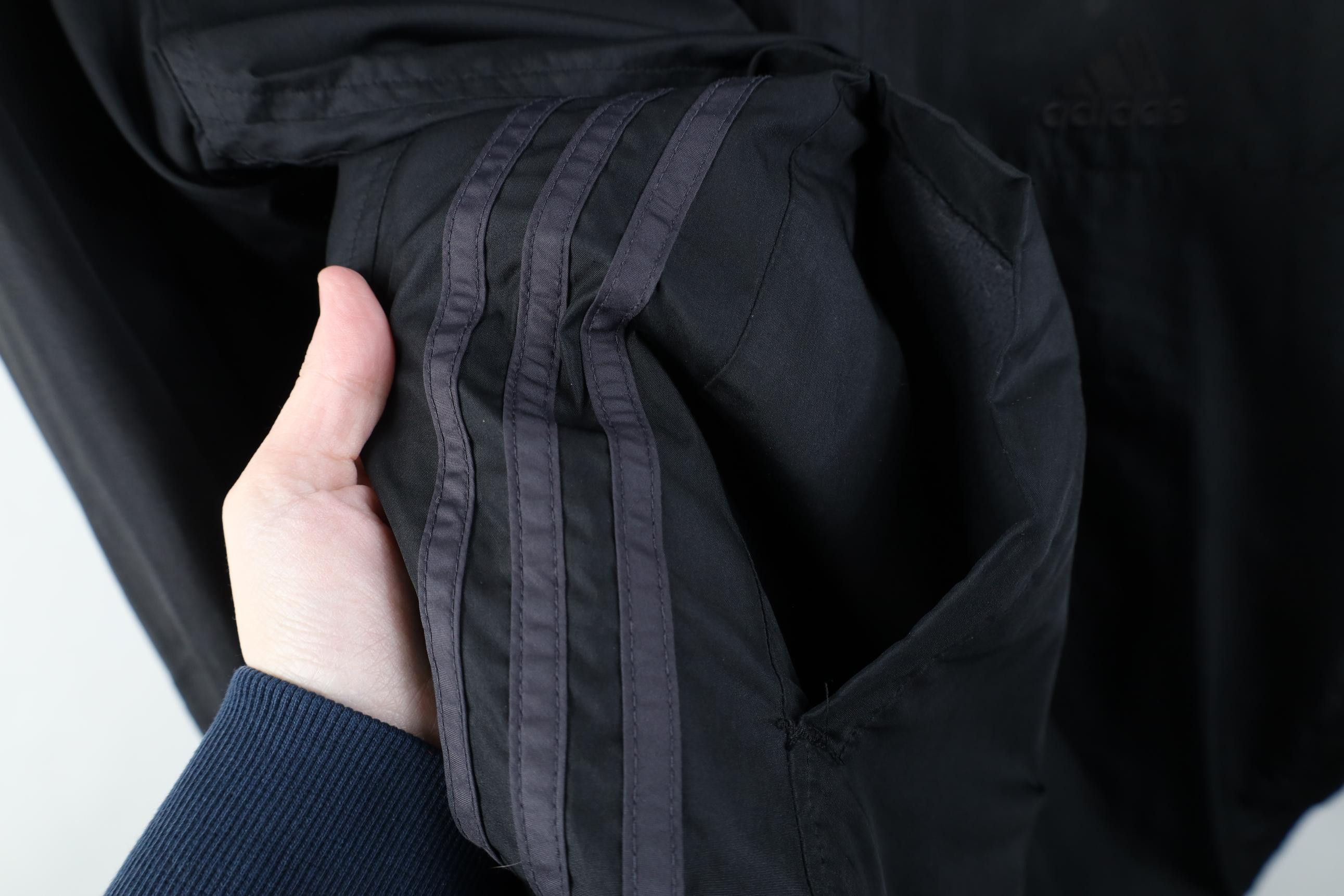 Adidas Vintage Adidas Spell Out Fleece Lined Hooded Jacket Black Size US L / EU 52-54 / 3 - 9 Thumbnail