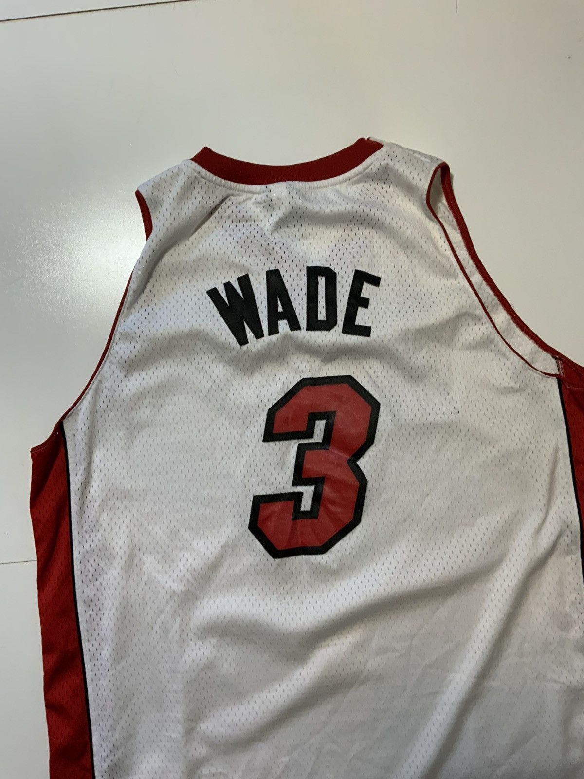Reebok Reebok Miami Heat Dwyane Wade #3 Sewn Mesh Swingman Jersey Size US XL / EU 56 / 4 - 4 Thumbnail