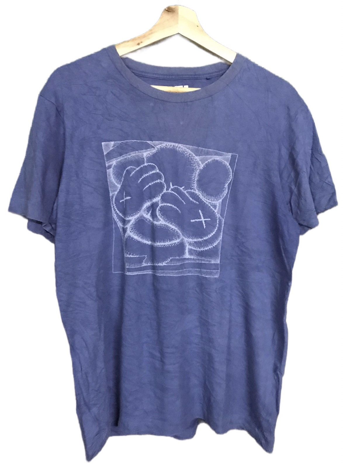 Uniqlo Uniqlo X Kaws Tshirt Short Sleeve Pullover Size US M / EU 48-50 / 2 - 1 Thumbnail