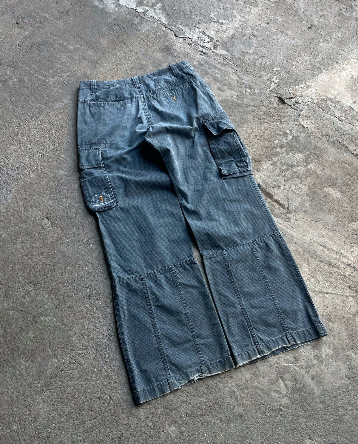 Japanese Brand × Vintage Vintage Japanese Faded Cargo Flared Pants Carhartt Style Size US 35 - 5 Thumbnail