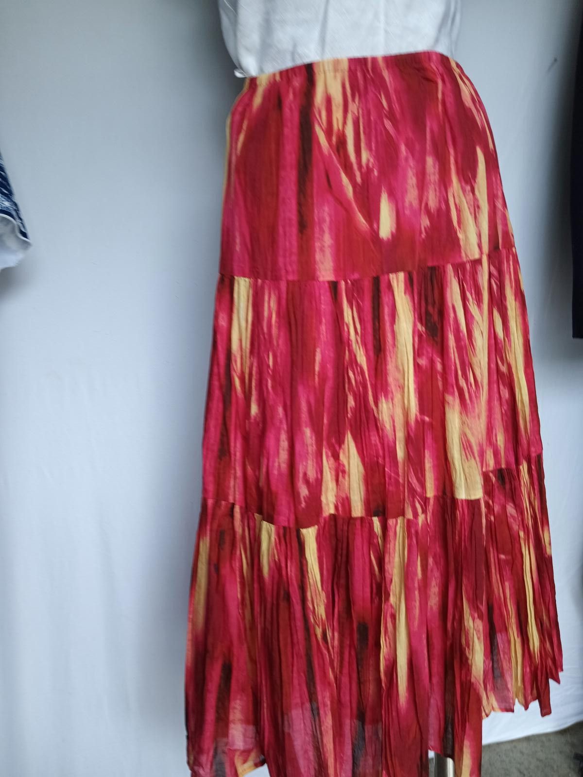 Jones New York Beautiful Tiered Maxi Skirt by Jones New York Size 27" / US 4 / IT 40 - 3 Thumbnail