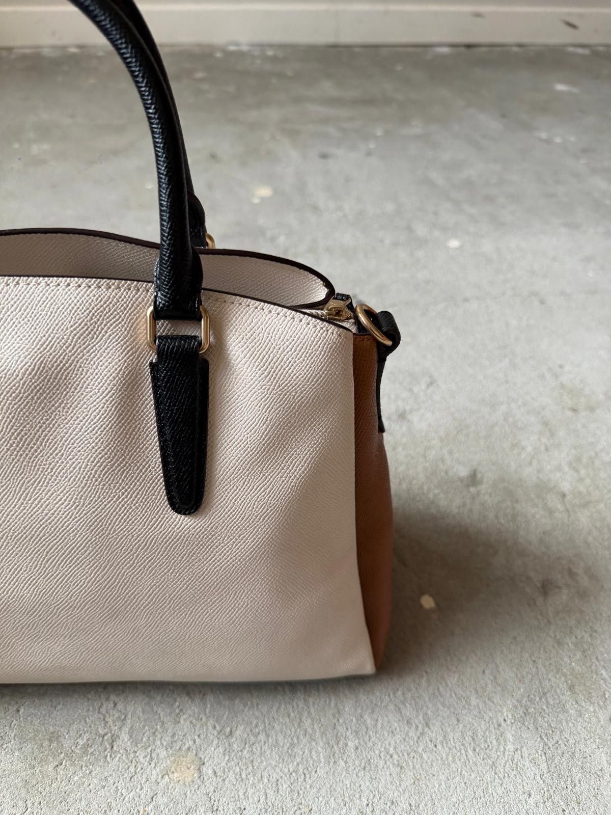 Coach Coach Margot Carryall Colorblock Shoulder Bag White Size ONE SIZE - 9 Thumbnail