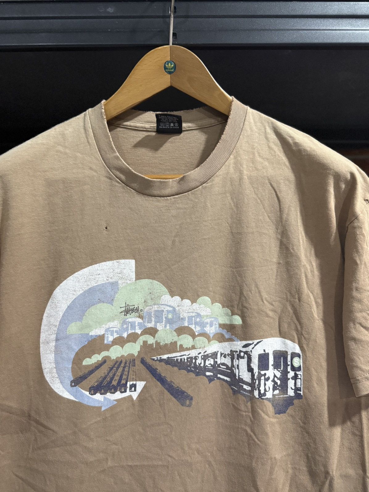 Stussy Thrashed Vintage Stussy Train Streetwear Tee Size US L / EU 52-54 / 3 - 2 Thumbnail
