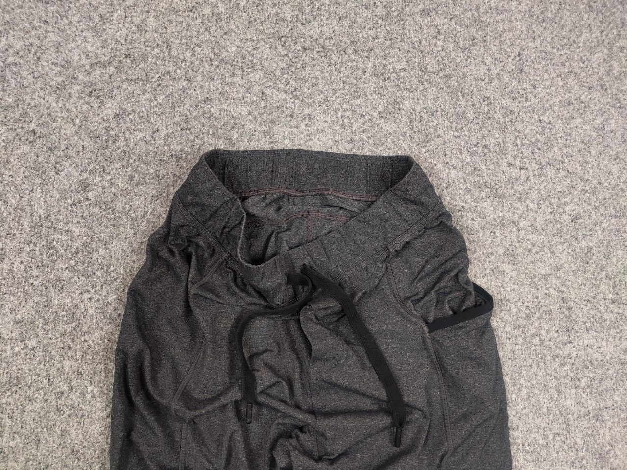 Lululemon lululemon Gray elastic sports Pocket Shorts Size US 30 / EU 46 - 4 Thumbnail