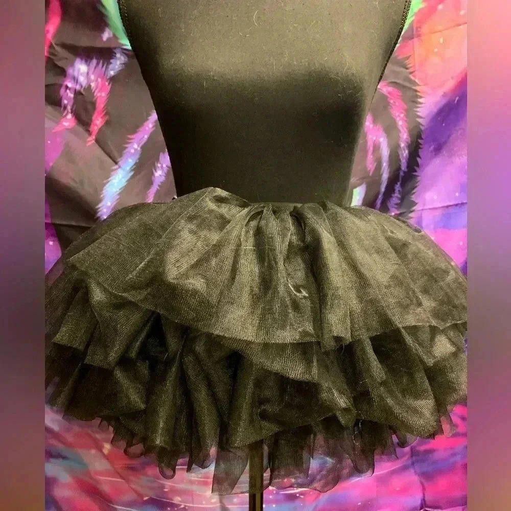 Designer Chic Black Tulle Skirt for Dance and Parties Size 28" / US 6 / IT 42 - 1 Thumbnail