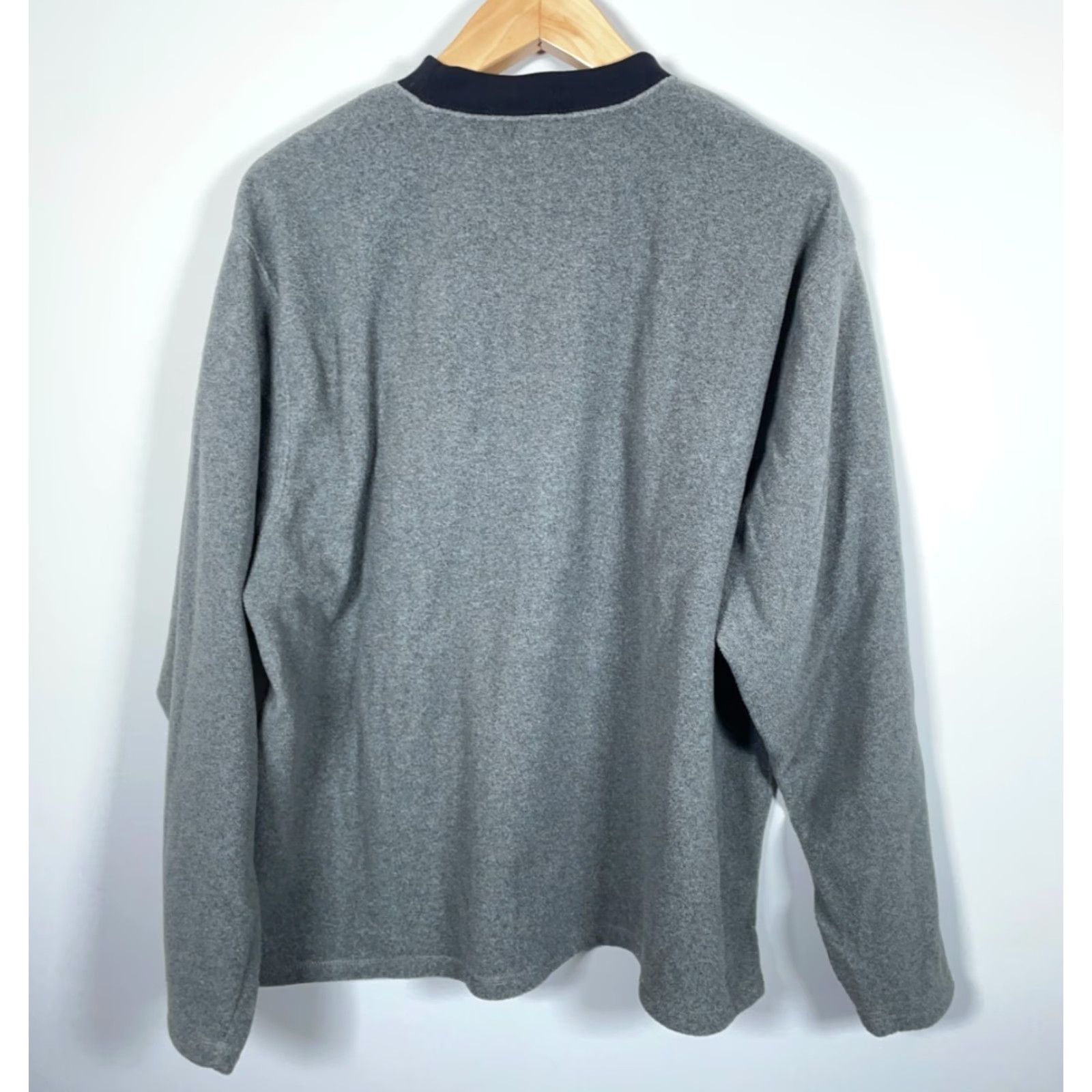 Disney Disney Snow White Grump Fleece Sweatshirt Embroidered XL Gray Polyester 100% Wool? Size US XL / EU 56 / 4 - 2 Thumbnail