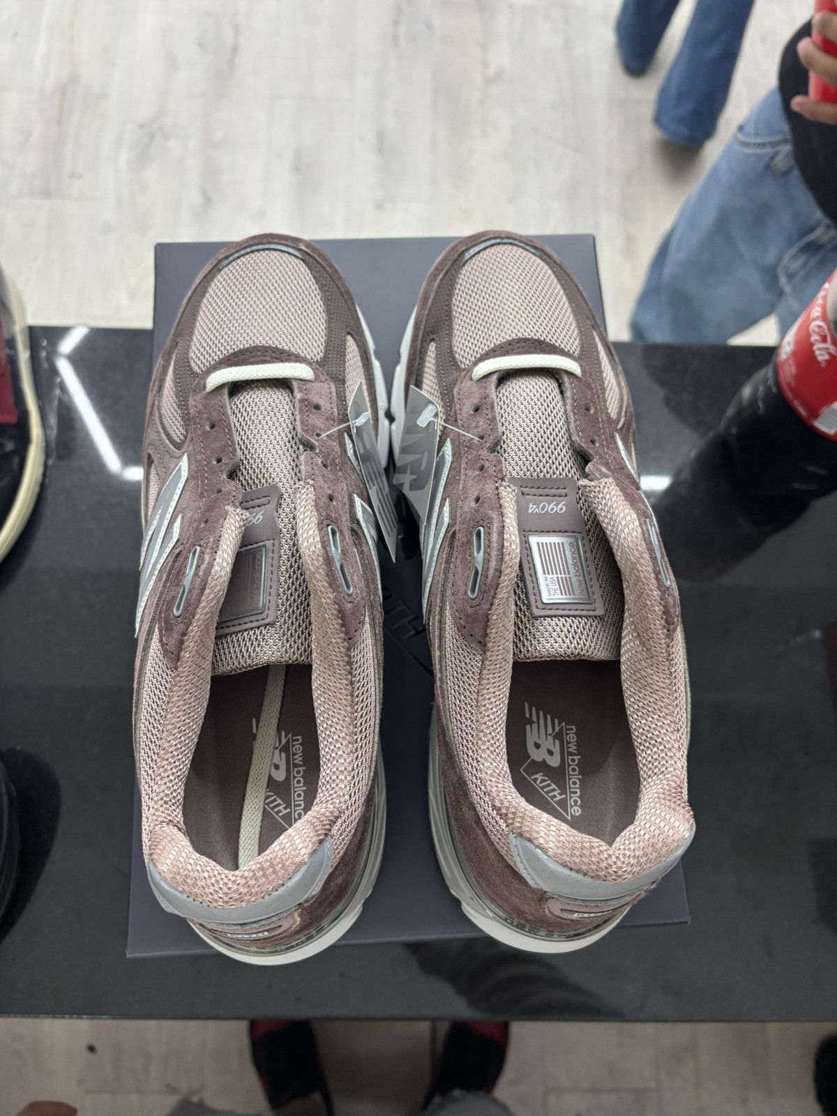 Kith × New Balance KITH X NEW BALANCE 990V4 Size US 10.5 / EU 43-44 - 7 Thumbnail