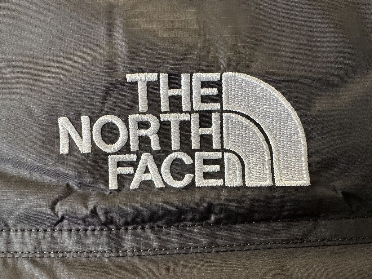 Supreme × The North Face SUPREME x THE NORTH FACE SPLIT NUPTSE JACKET (L) Size US L / EU 52-54 / 3 - 4 Thumbnail