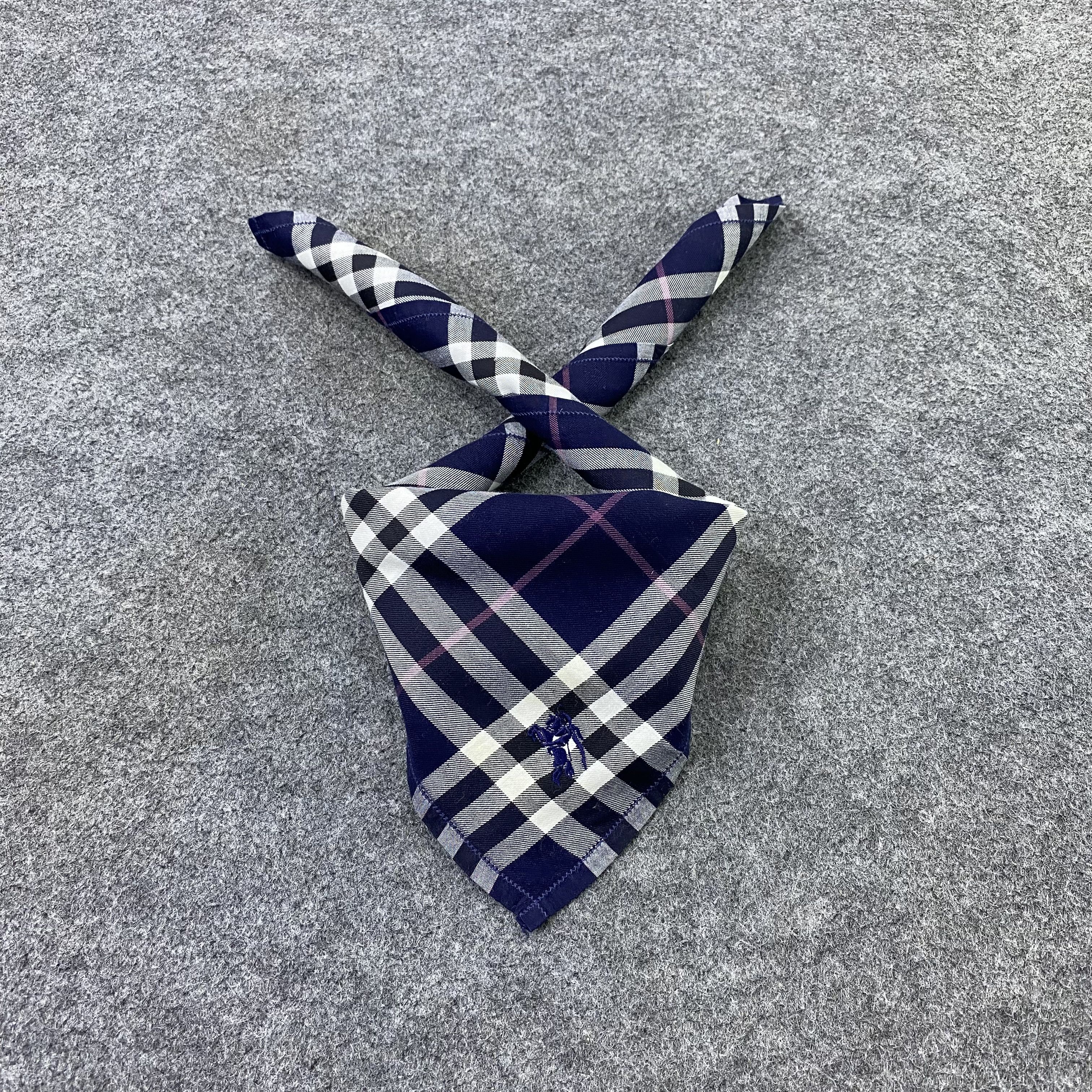 Burberry Burberry Handkerchief / Bandana / Neckerchief-B2279 Size ONE SIZE - 2 Thumbnail