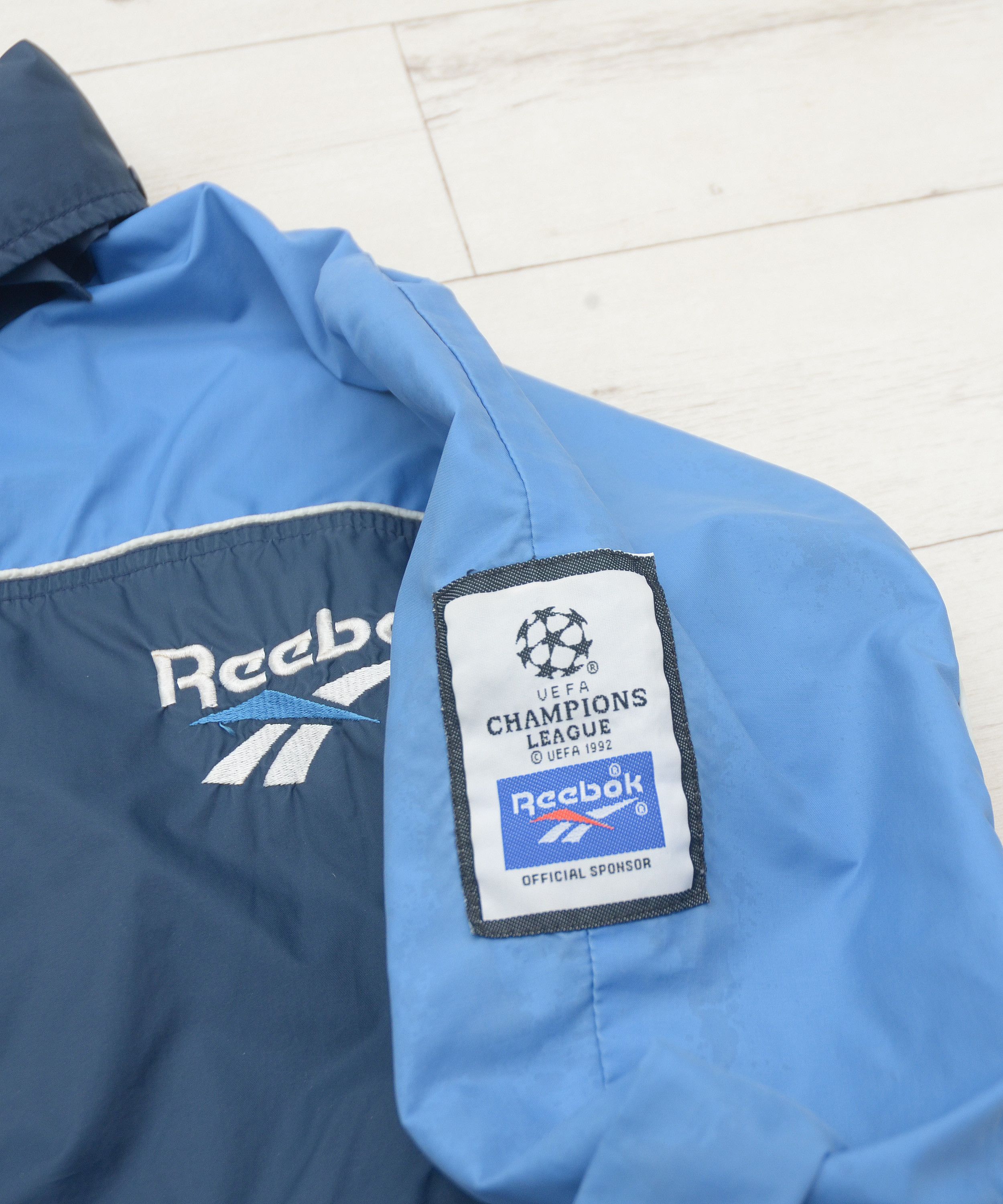 Reebok × UEFA × Vintage Reebok Vintage Nylon Soccer UEFA 90s Champions League Size US L / EU 52-54 / 3 - 5 Thumbnail
