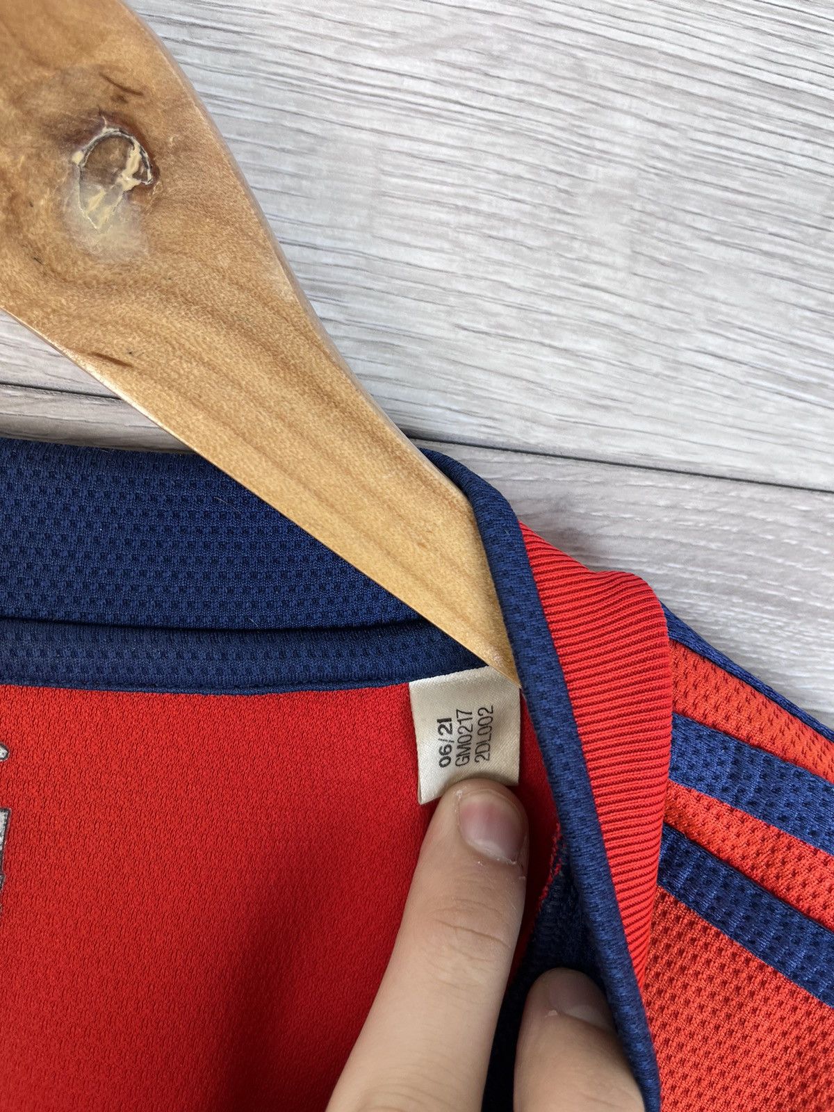 Adidas Men's soccer jersey Adidas FC Arsenal size L made in 🇬🇪 Size US L / EU 52-54 / 3 - 9 Thumbnail