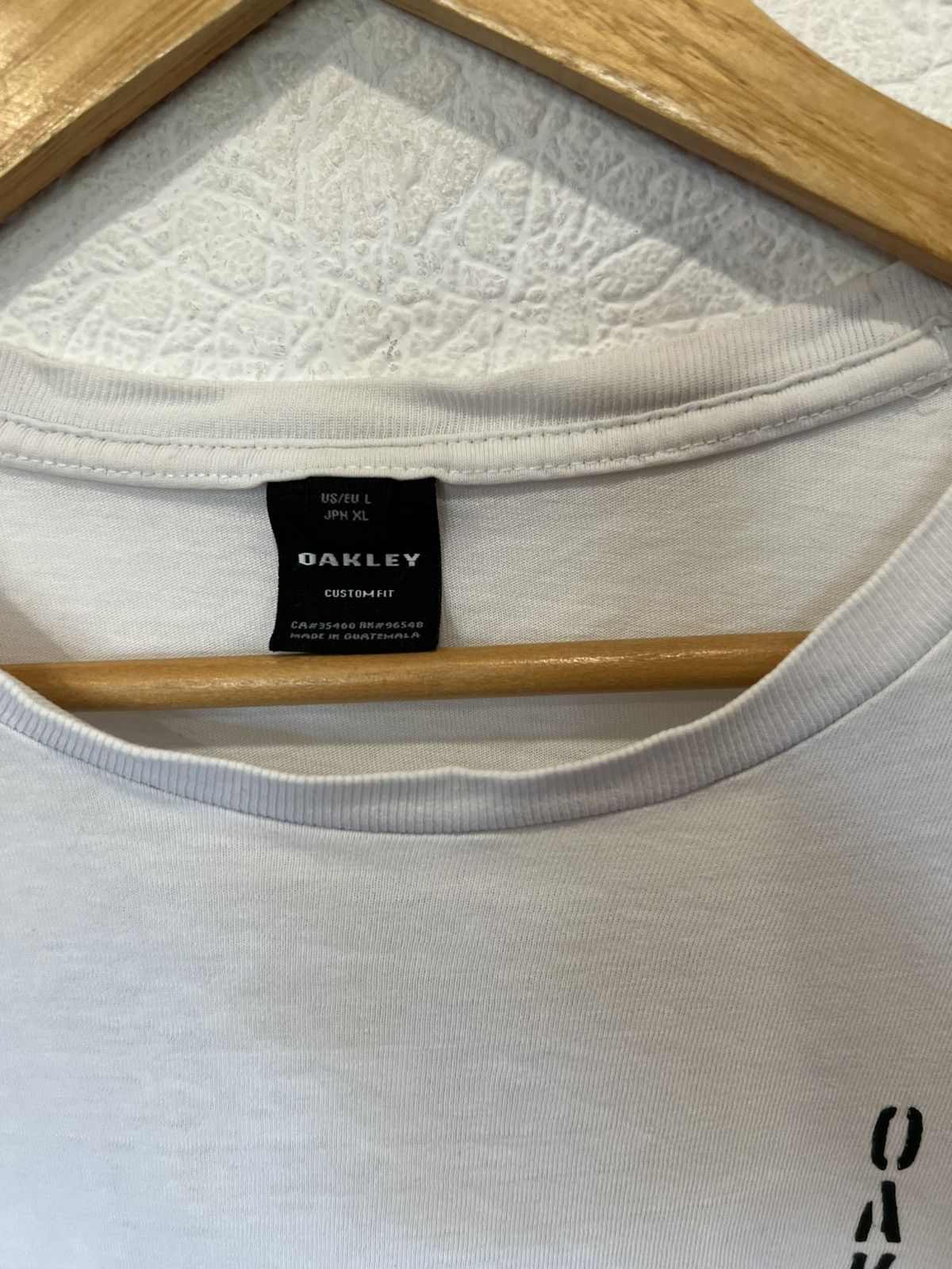 Oakley Oakley White T Shirt Tee Mens Basic Size US L / EU 52-54 / 3 - 4 Thumbnail