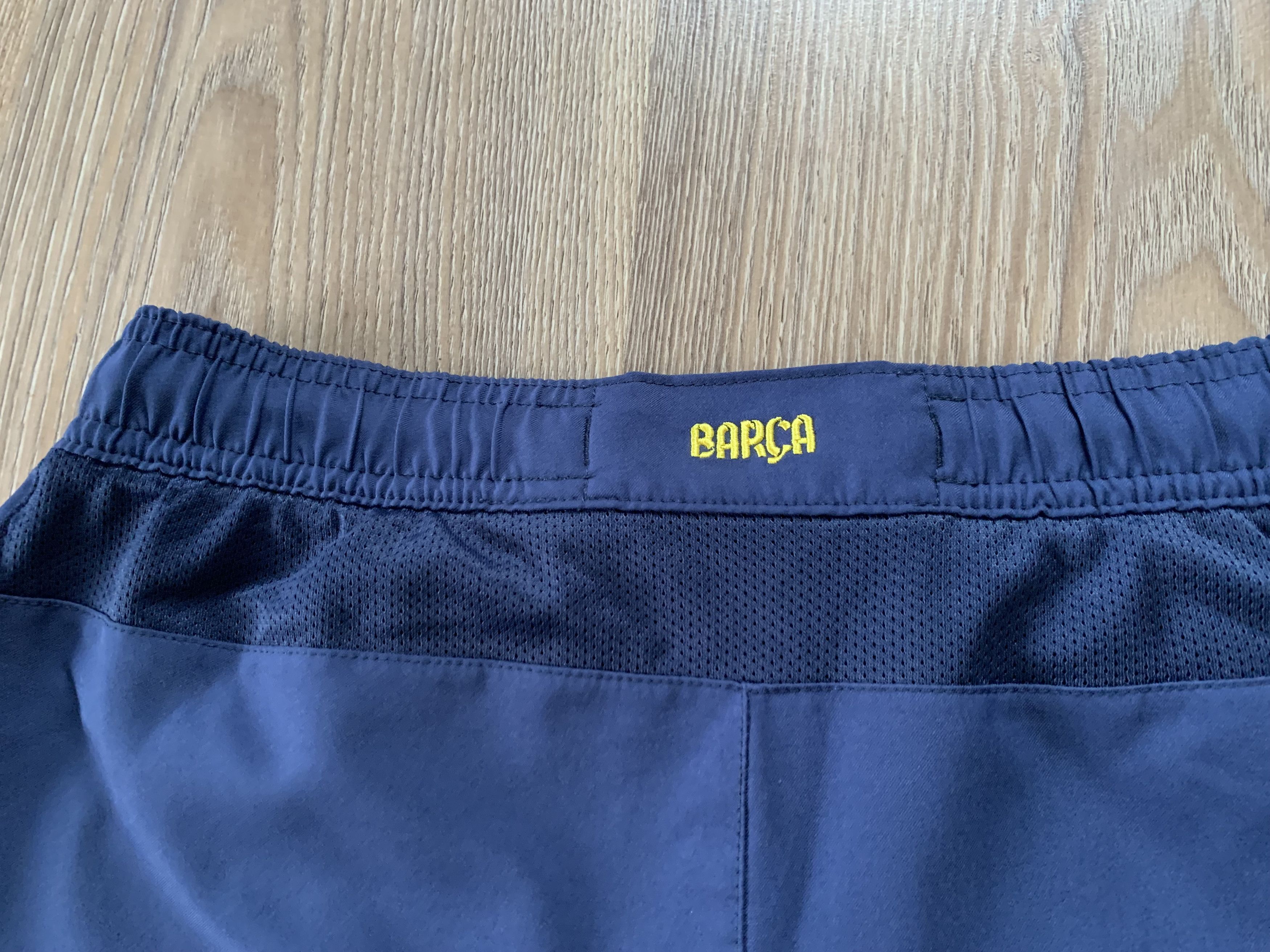 Nike × Vintage Nike Dri Fit FCB Junior Shorts Size L Size US 26 / EU 42 - 7 Thumbnail